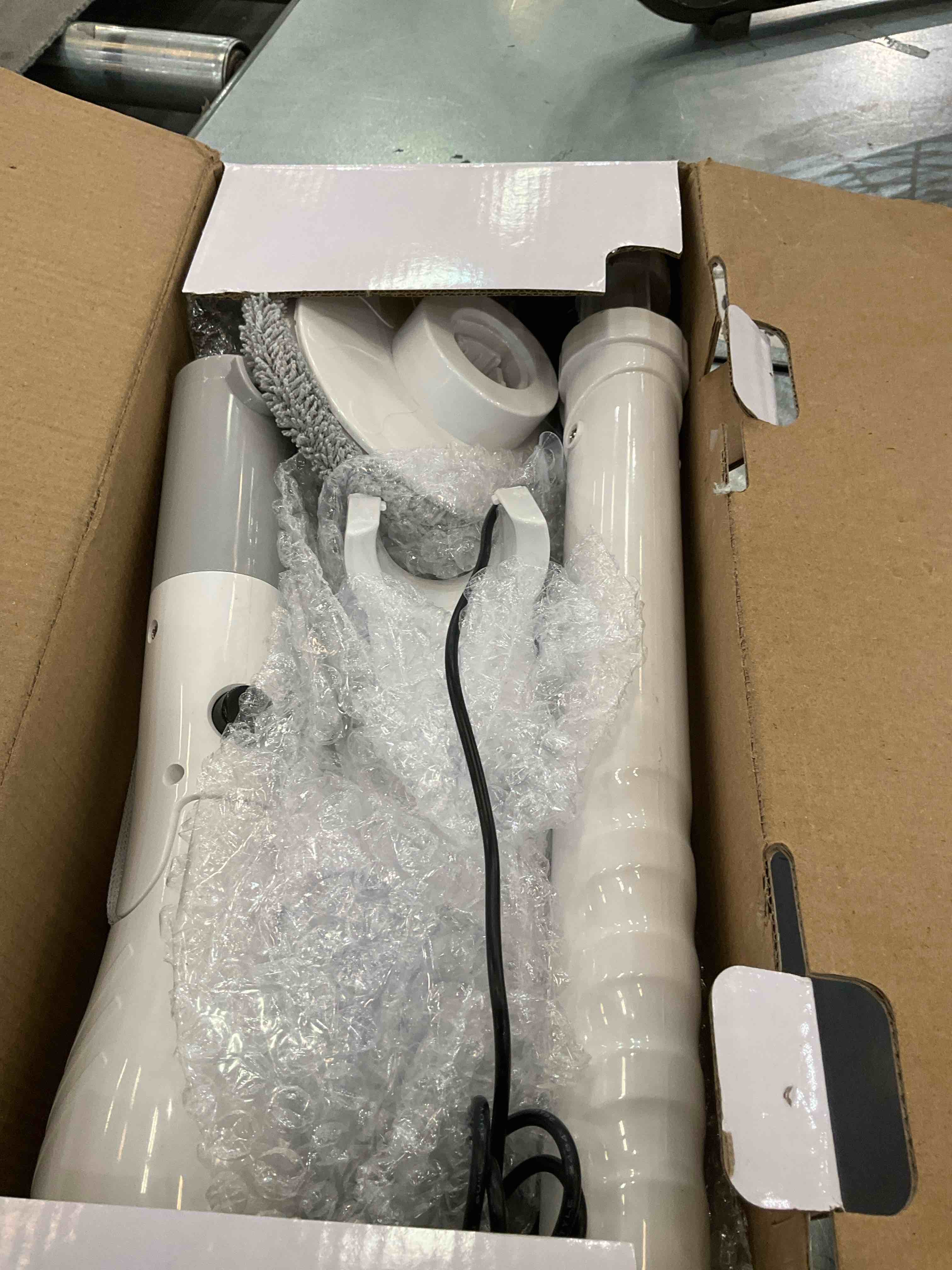 https://s3.amazonaws.com/lotting-images-prod/BargainHunt/EXS01258928_1713460137736.jpeg