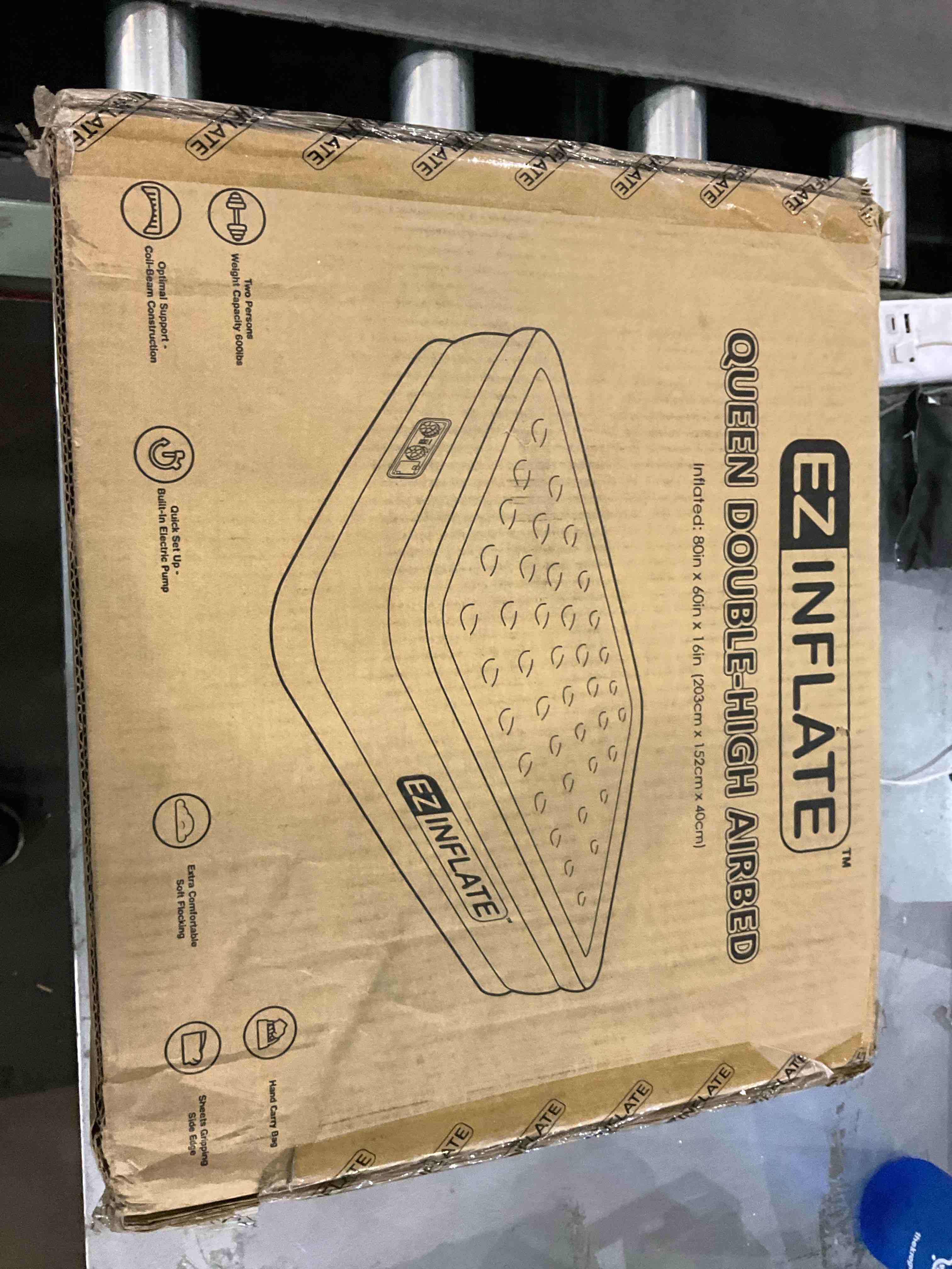 undAsleep Dream Series Luxury Air Mattress with ComfortCoil Technology & Built-in High Capacity Pump for Home & Camping- Double Height, Adjustable, Inflatable Blow Up, Portable - Queen Size