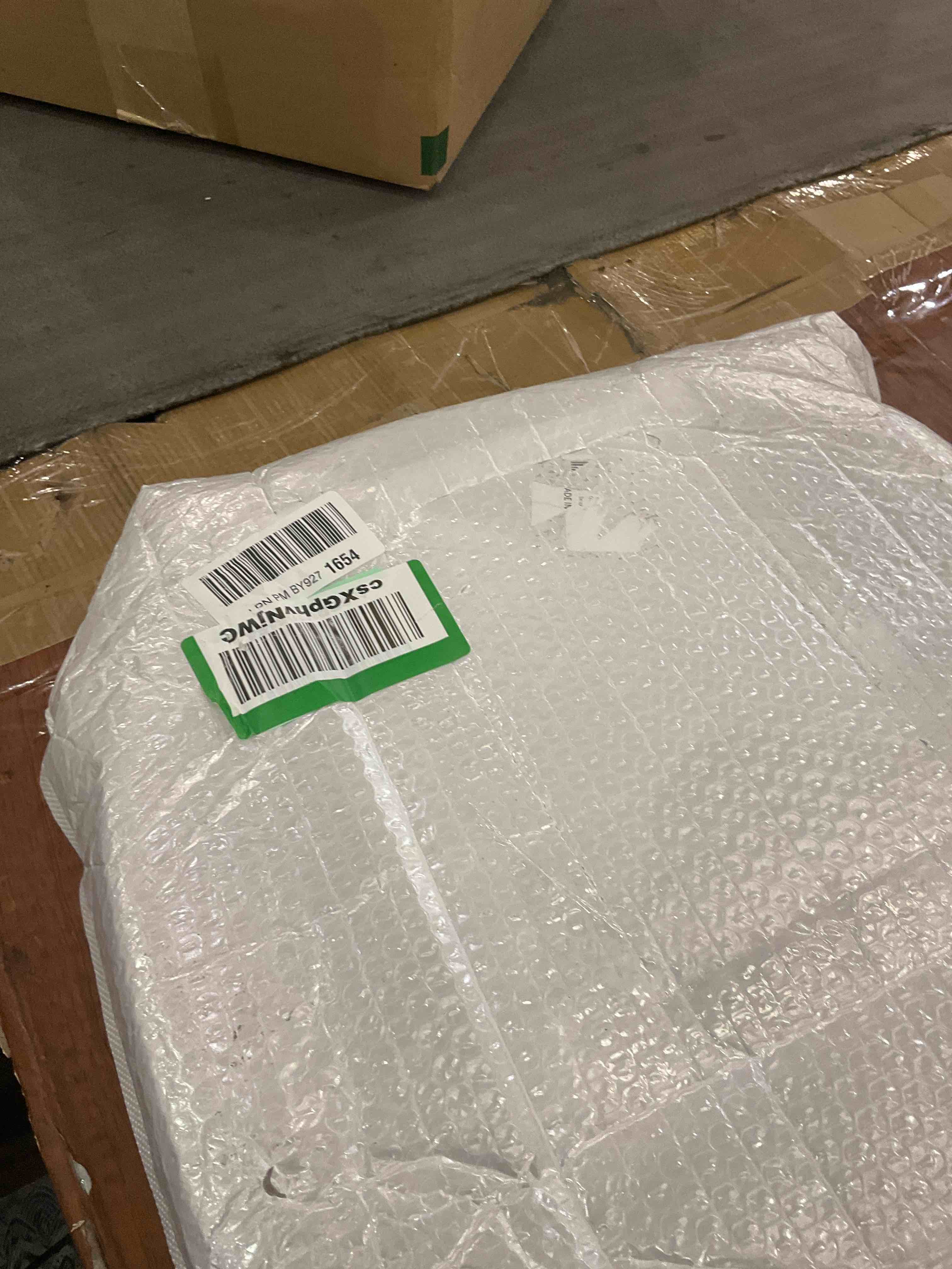 https://s3.amazonaws.com/lotting-images-prod/BargainHunt/EXS01259459_1713530626266.jpeg