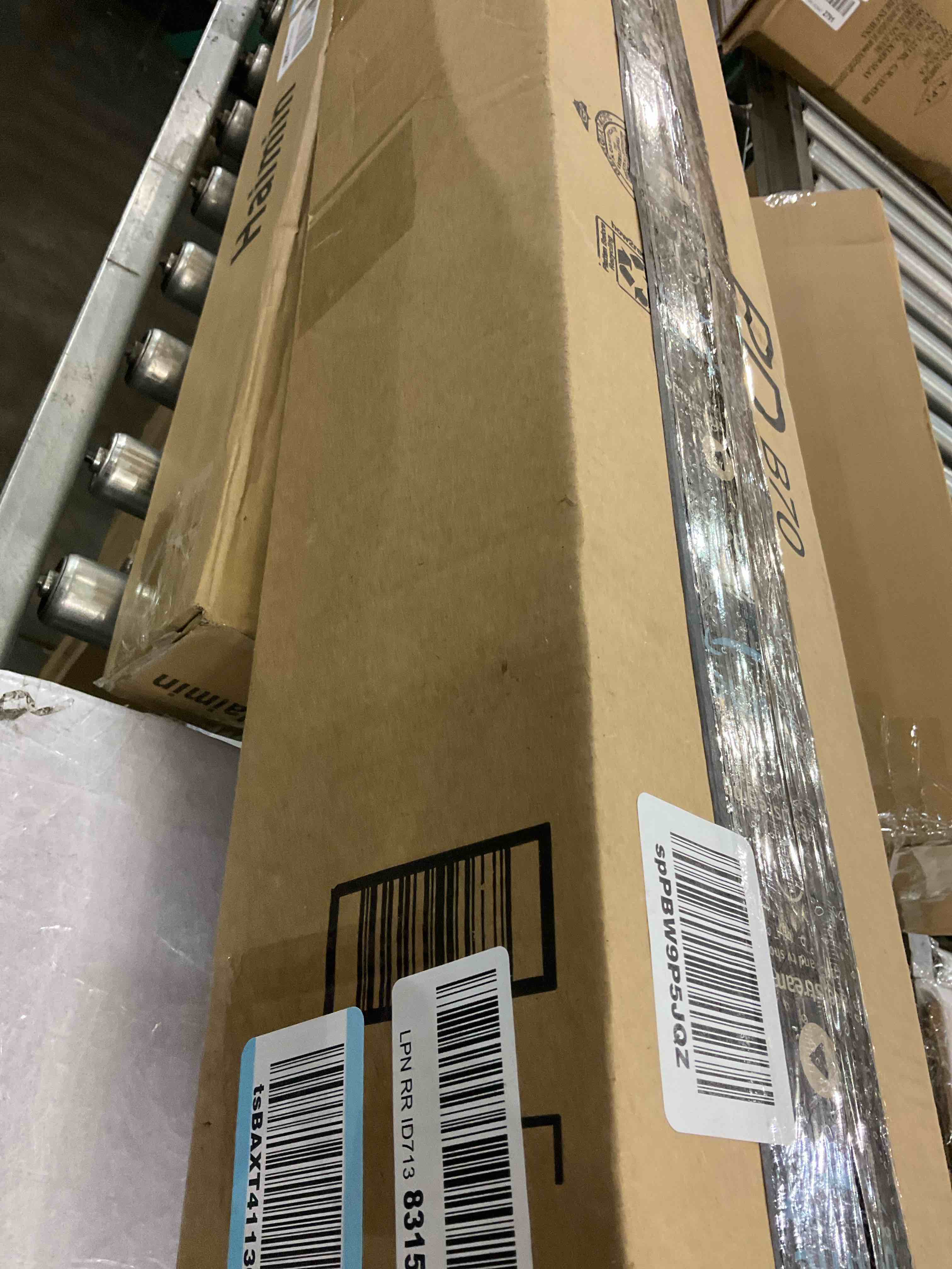 https://s3.amazonaws.com/lotting-images-prod/BargainHunt/EXS01260066_1709826853489.jpeg