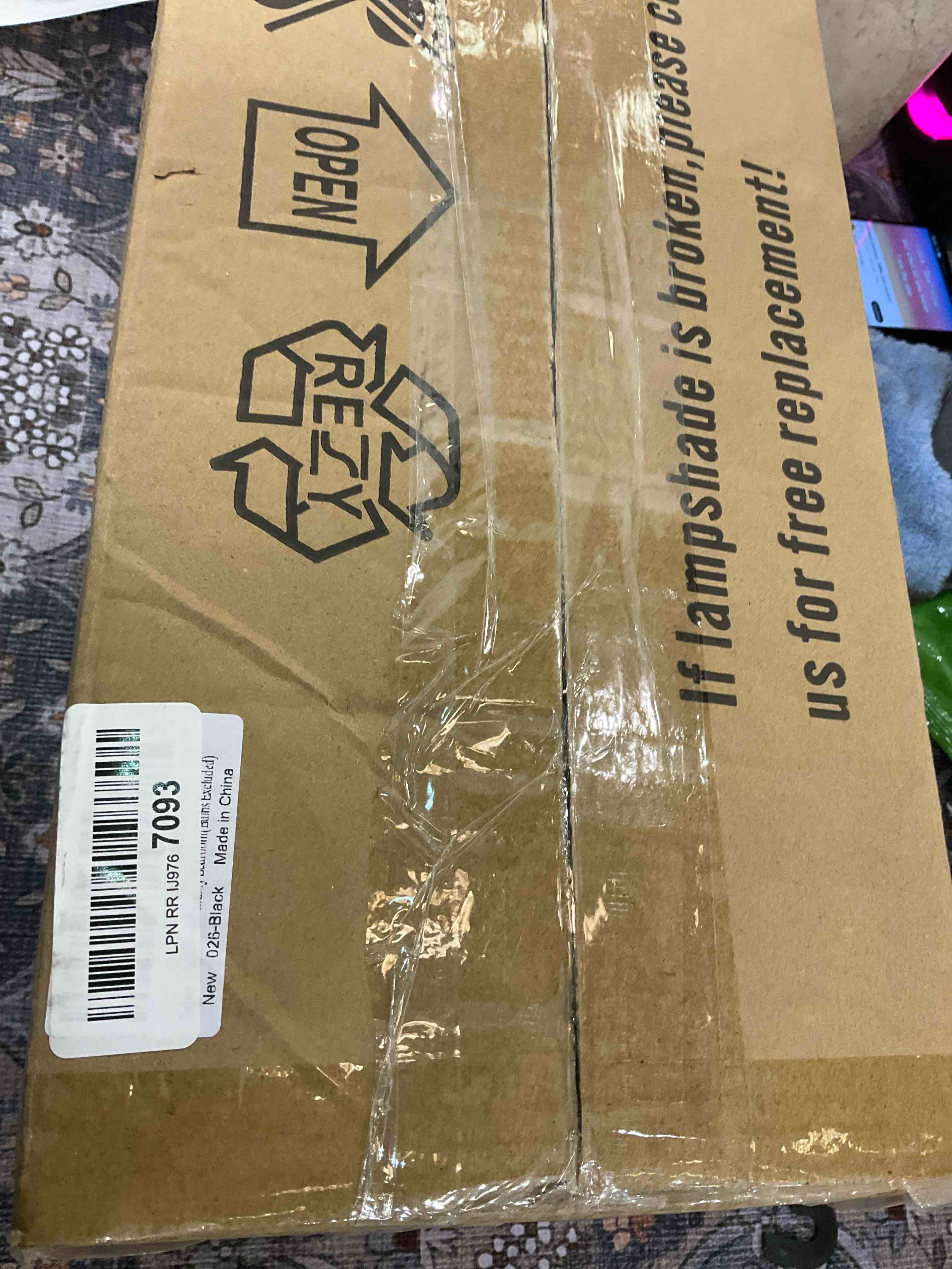 https://s3.amazonaws.com/lotting-images-prod/BargainHunt/EXS01260194_1709922737032.jpeg