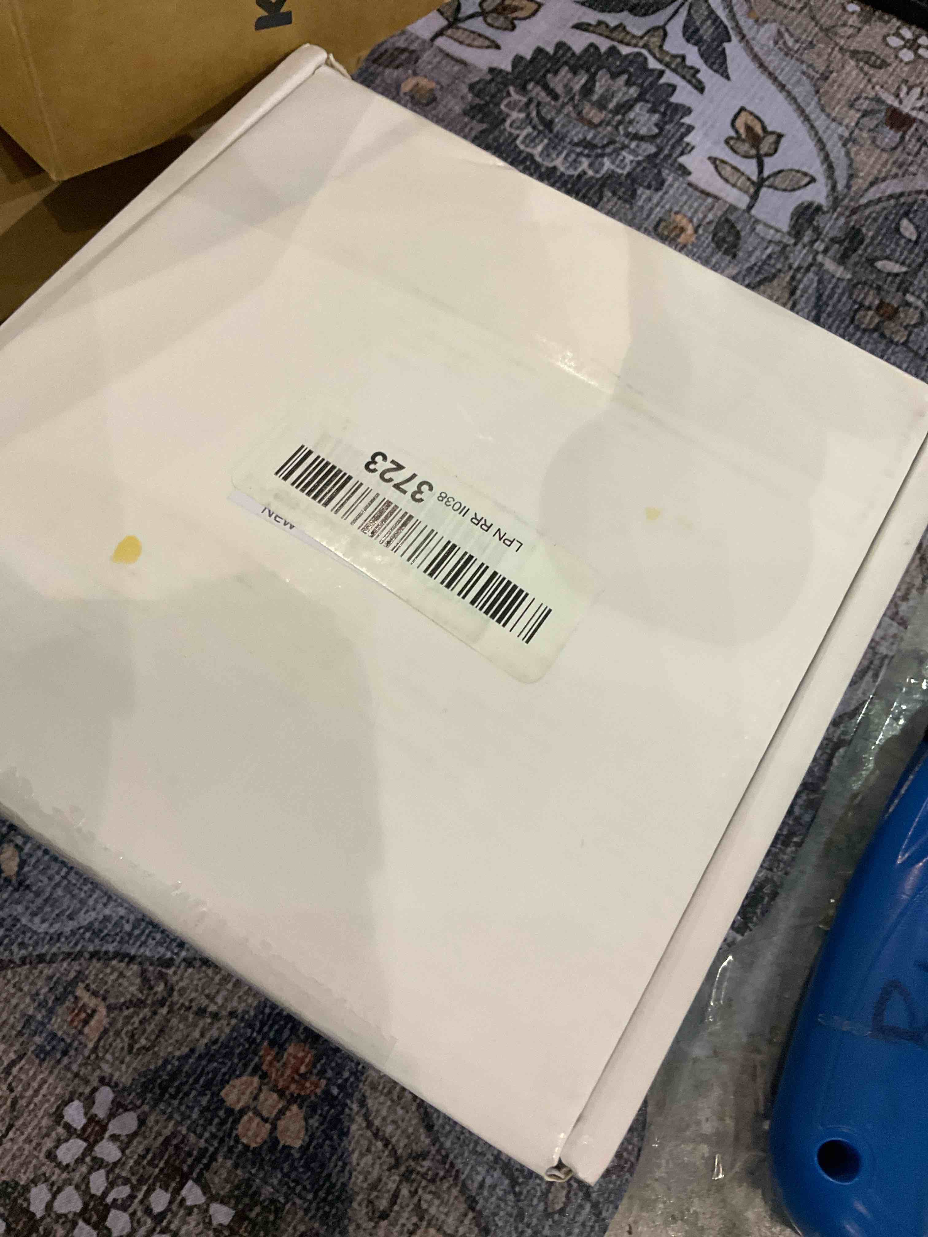 https://s3.amazonaws.com/lotting-images-prod/BargainHunt/EXS01260231_1710156248780.jpeg