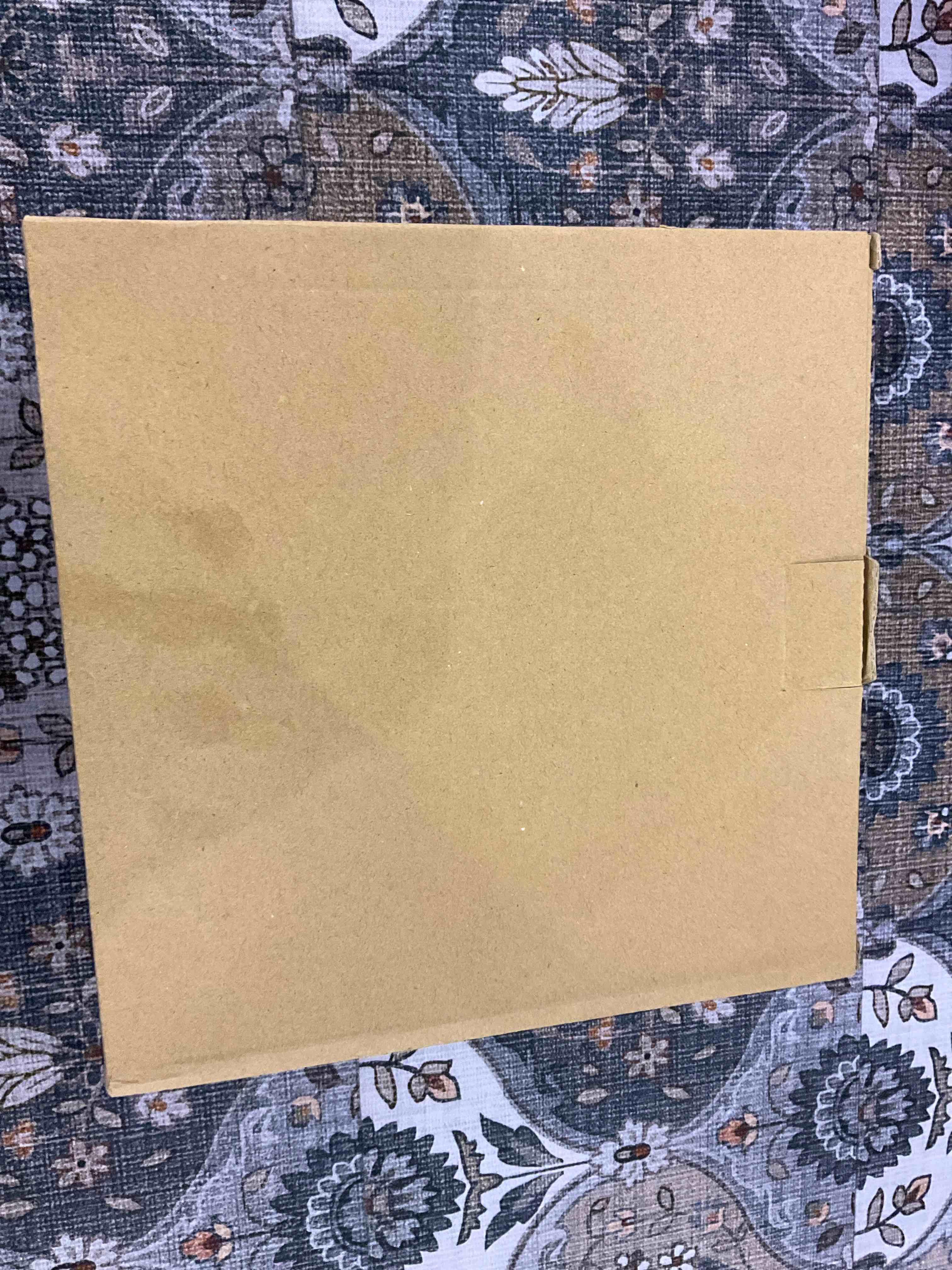https://s3.amazonaws.com/lotting-images-prod/BargainHunt/EXS01260289_1710164359456.jpeg