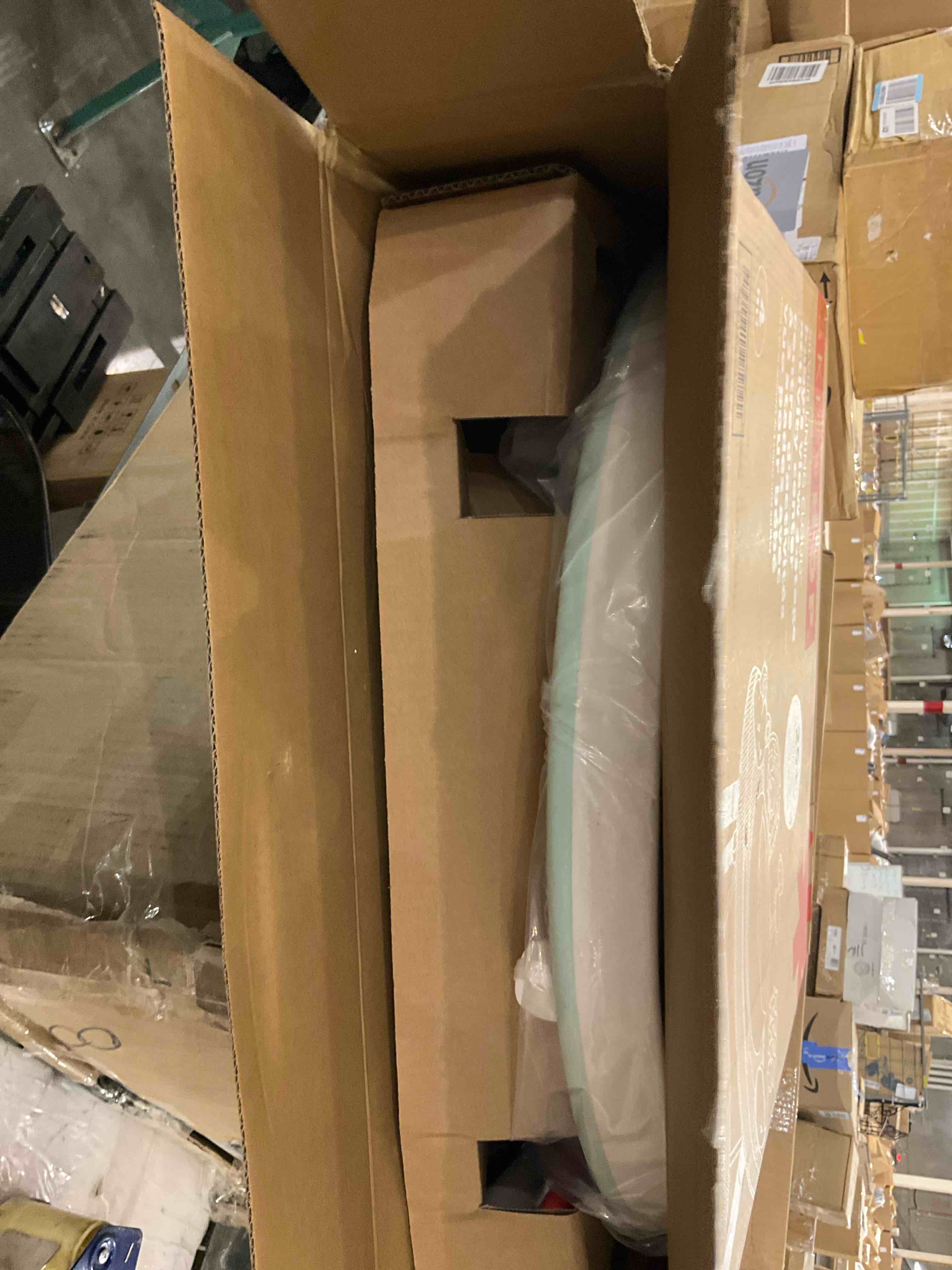 https://s3.amazonaws.com/lotting-images-prod/BargainHunt/EXS01260721_1712240487699.jpeg