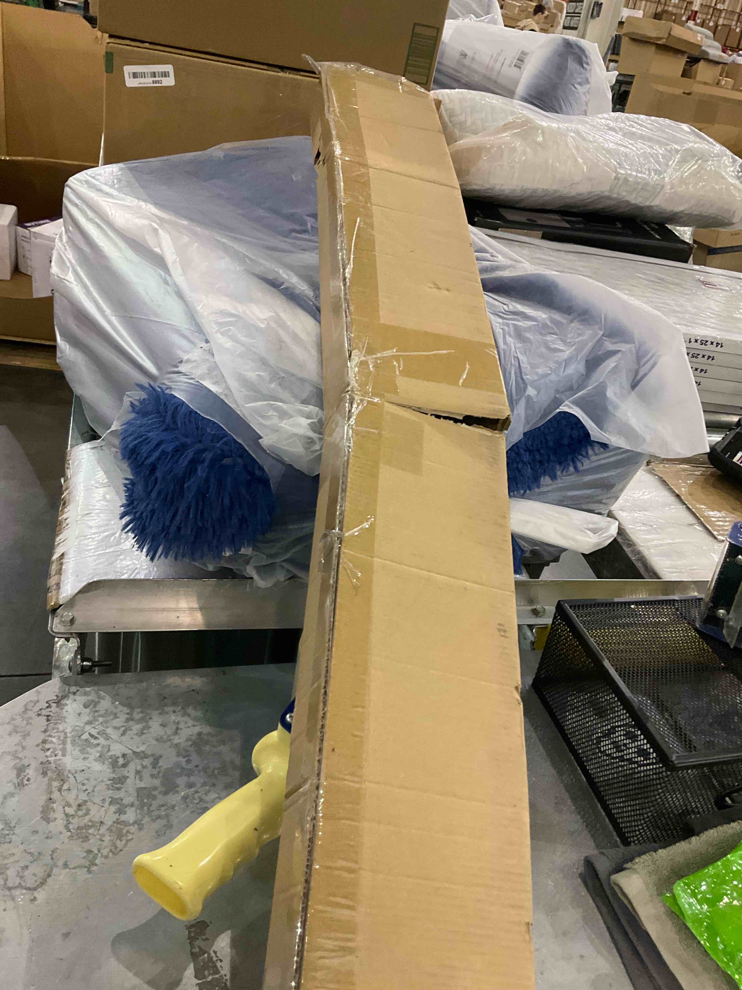 https://s3.amazonaws.com/lotting-images-prod/BargainHunt/EXS01260783_1712316862991.jpeg