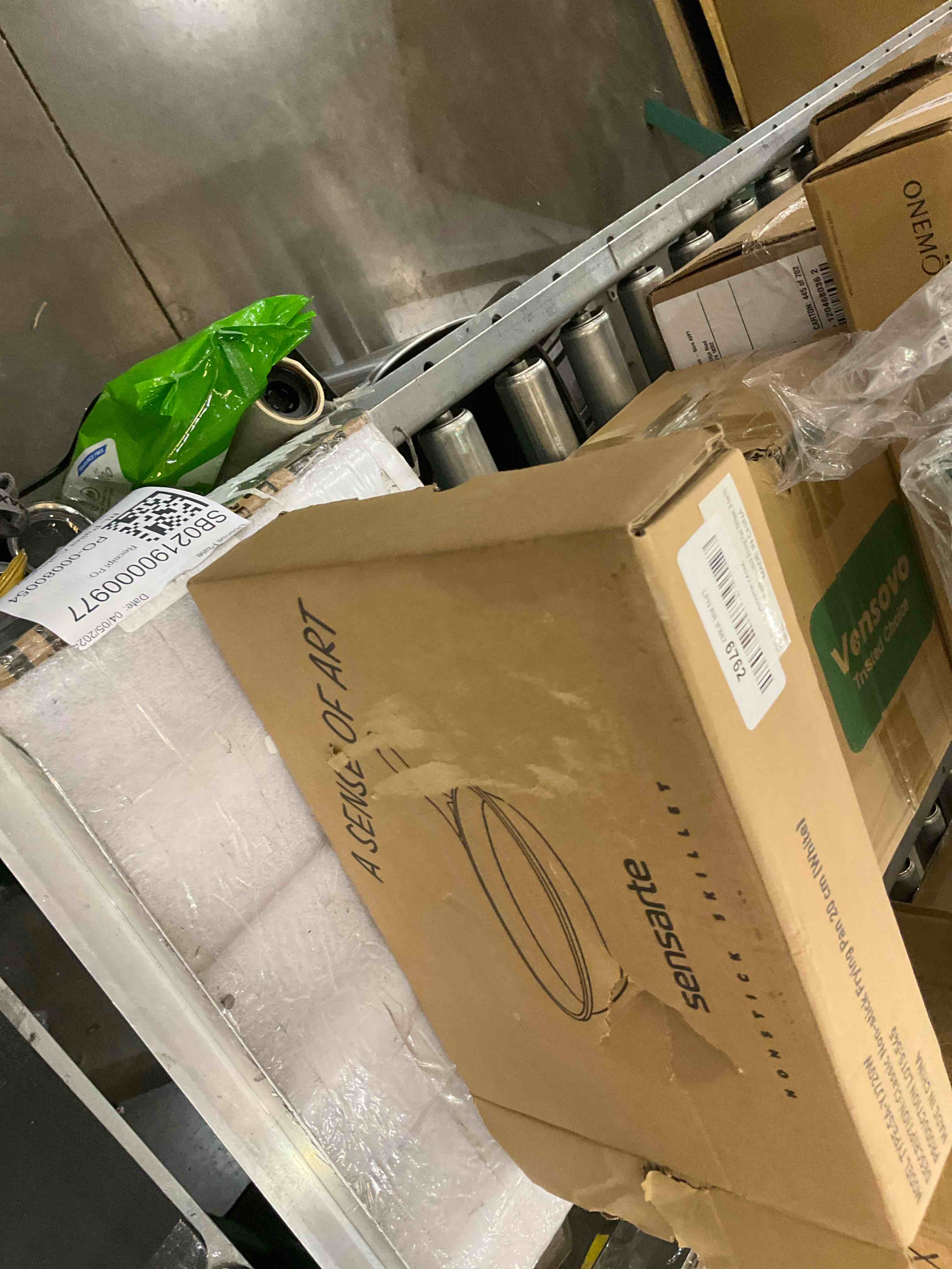https://s3.amazonaws.com/lotting-images-prod/BargainHunt/EXS01260864_1712330619603.jpeg
