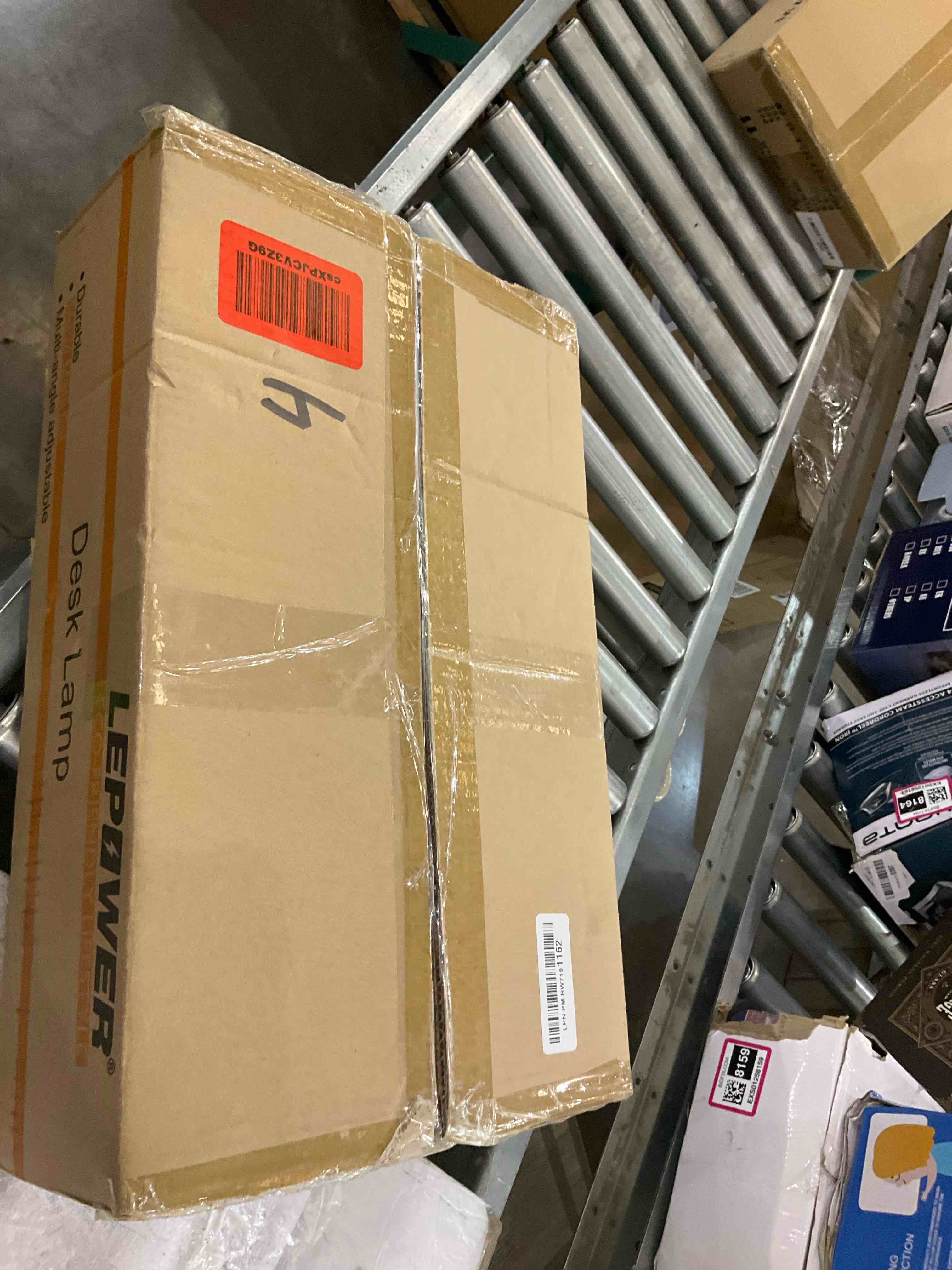 https://s3.amazonaws.com/lotting-images-prod/BargainHunt/EXS01260912_1712339228747.jpeg