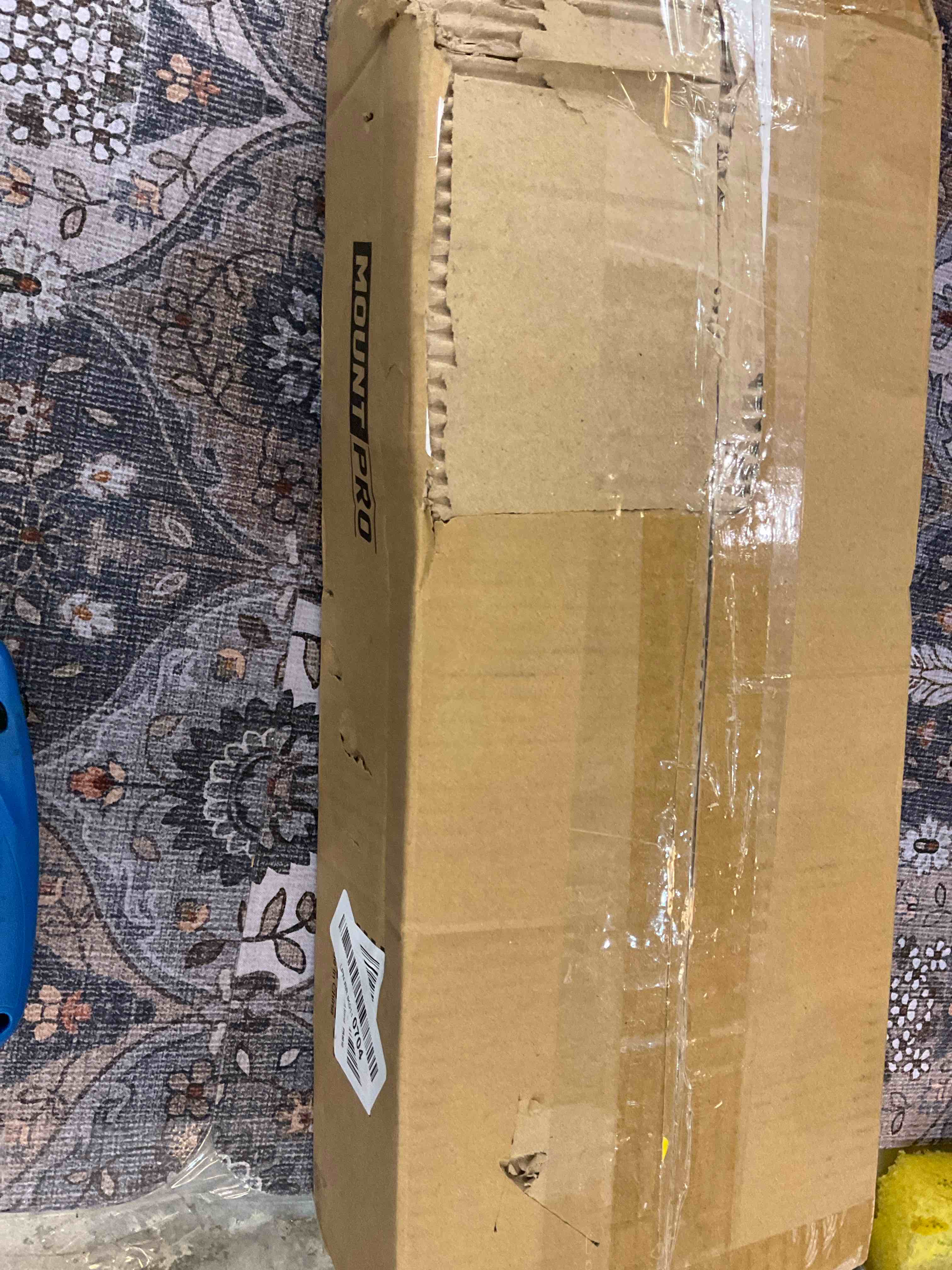 https://s3.amazonaws.com/lotting-images-prod/BargainHunt/EXS01261077_1710270314716.jpeg