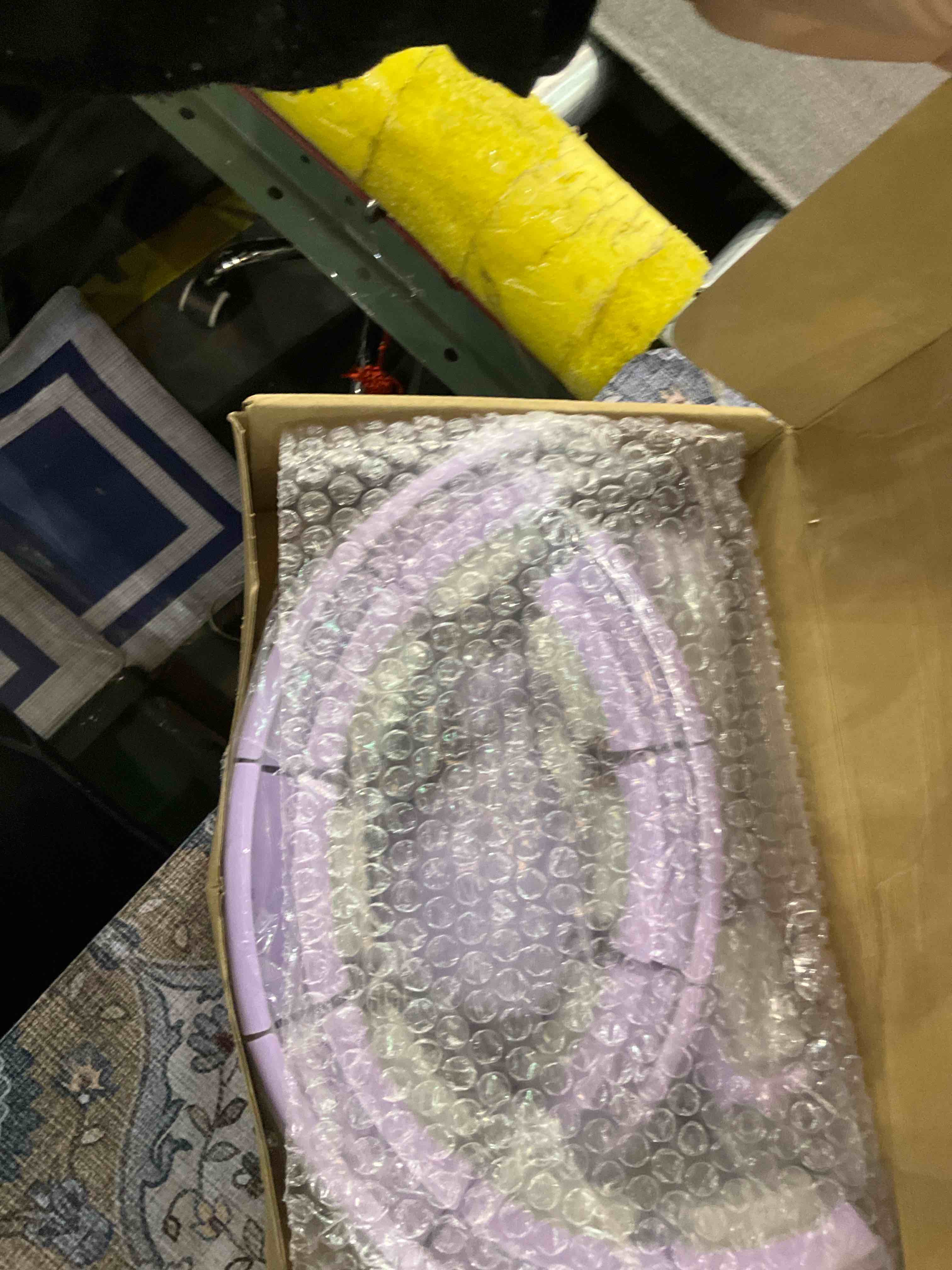 https://s3.amazonaws.com/lotting-images-prod/BargainHunt/EXS01261141_1710337419869.jpeg
