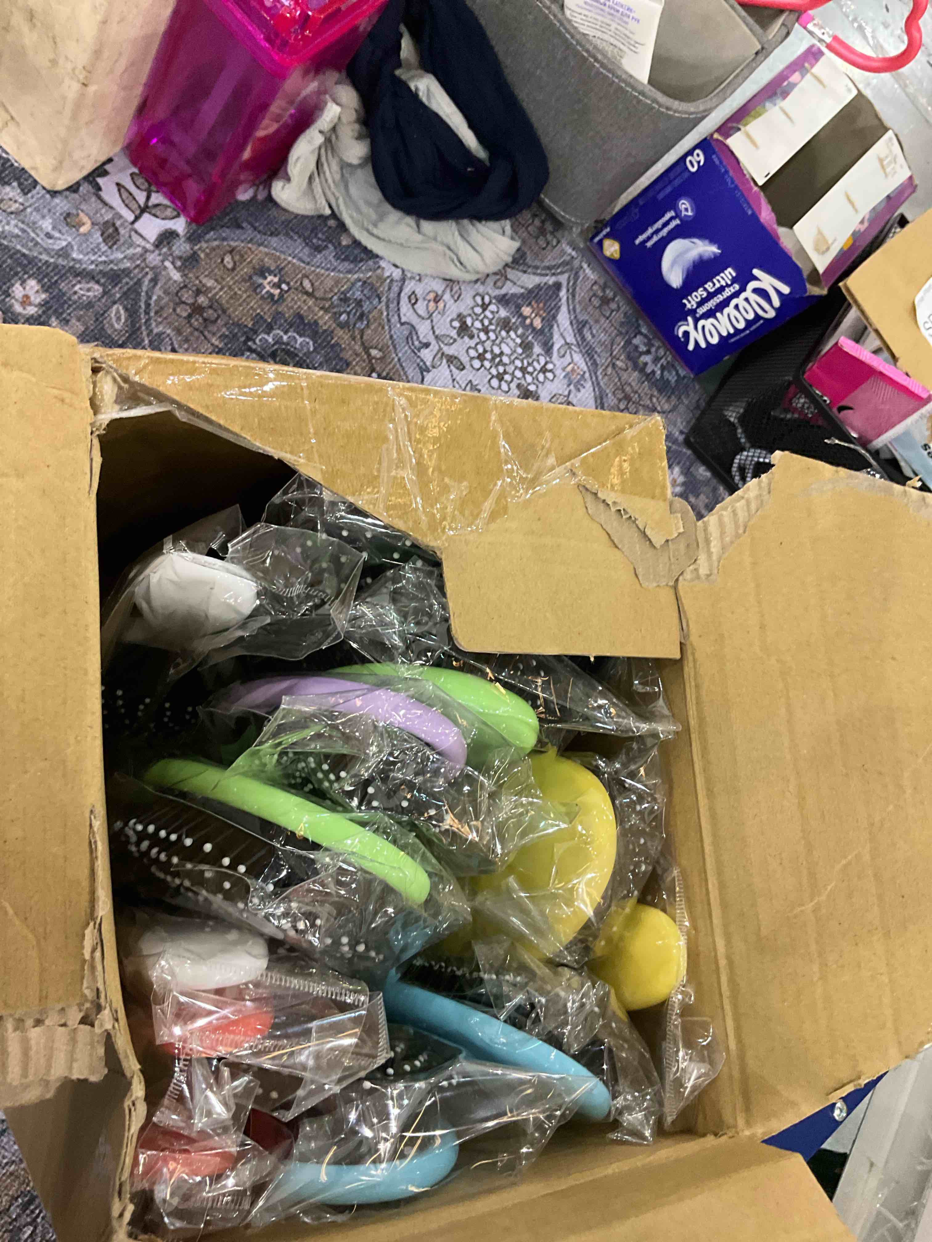 https://s3.amazonaws.com/lotting-images-prod/BargainHunt/EXS01261148_1710338087280.jpeg