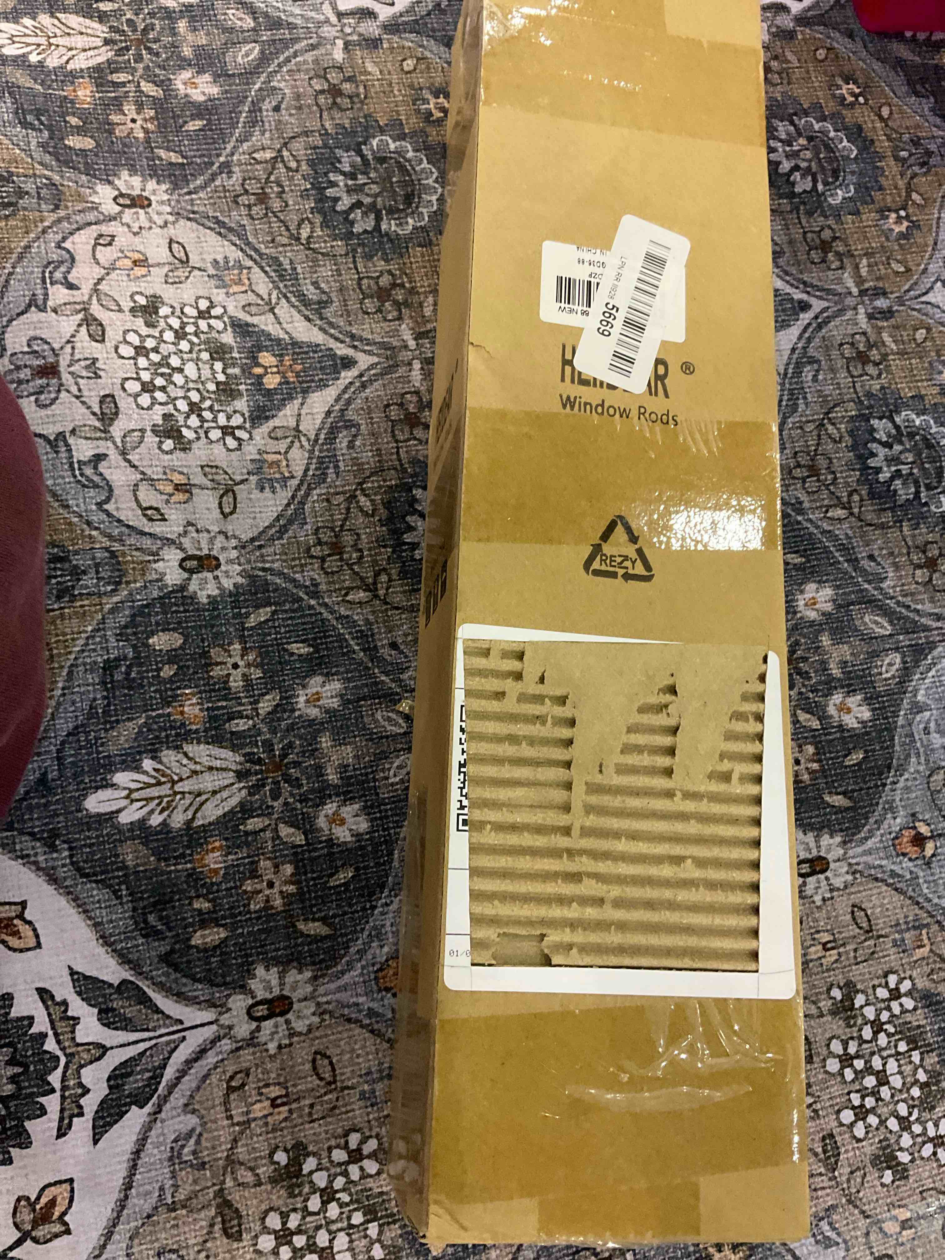 https://s3.amazonaws.com/lotting-images-prod/BargainHunt/EXS01261283_1710417017834.jpeg
