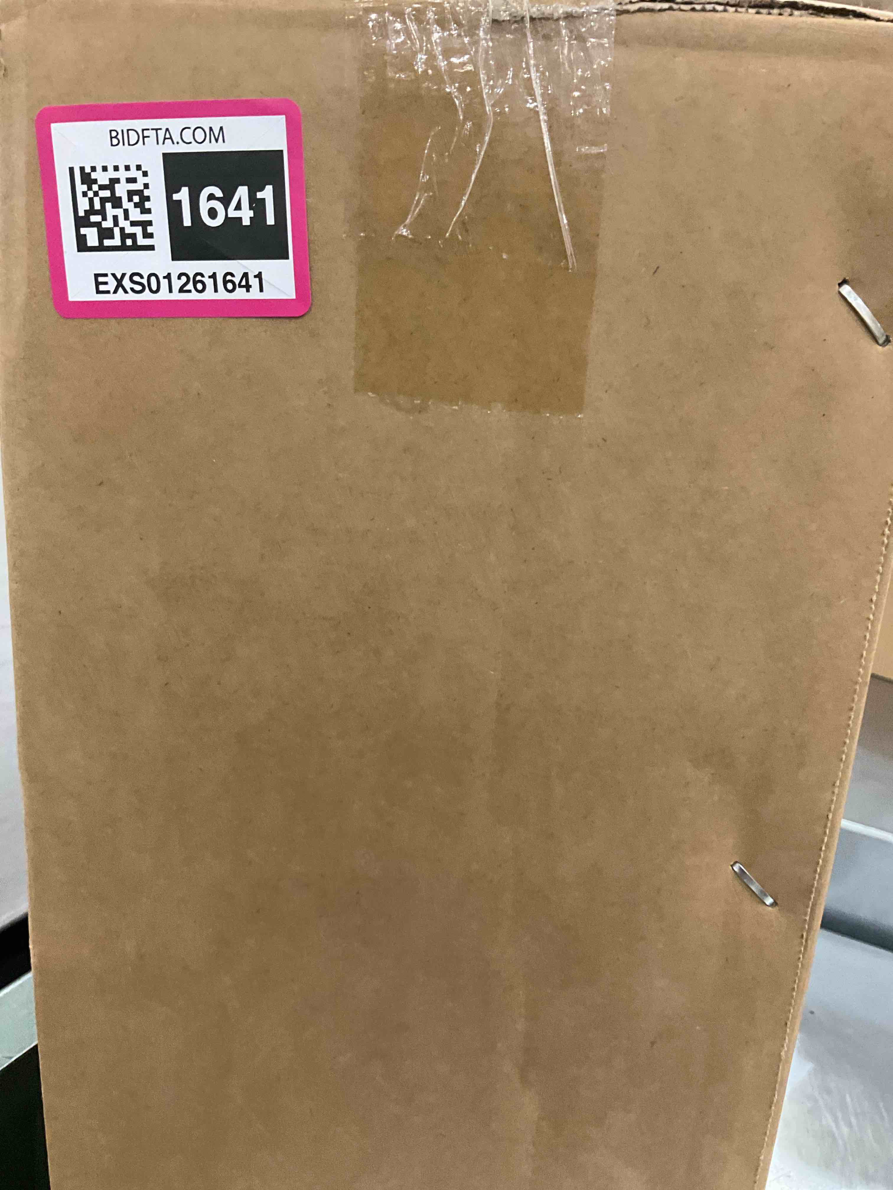 https://s3.amazonaws.com/lotting-images-prod/BargainHunt/EXS01261641_1710955558160.jpeg