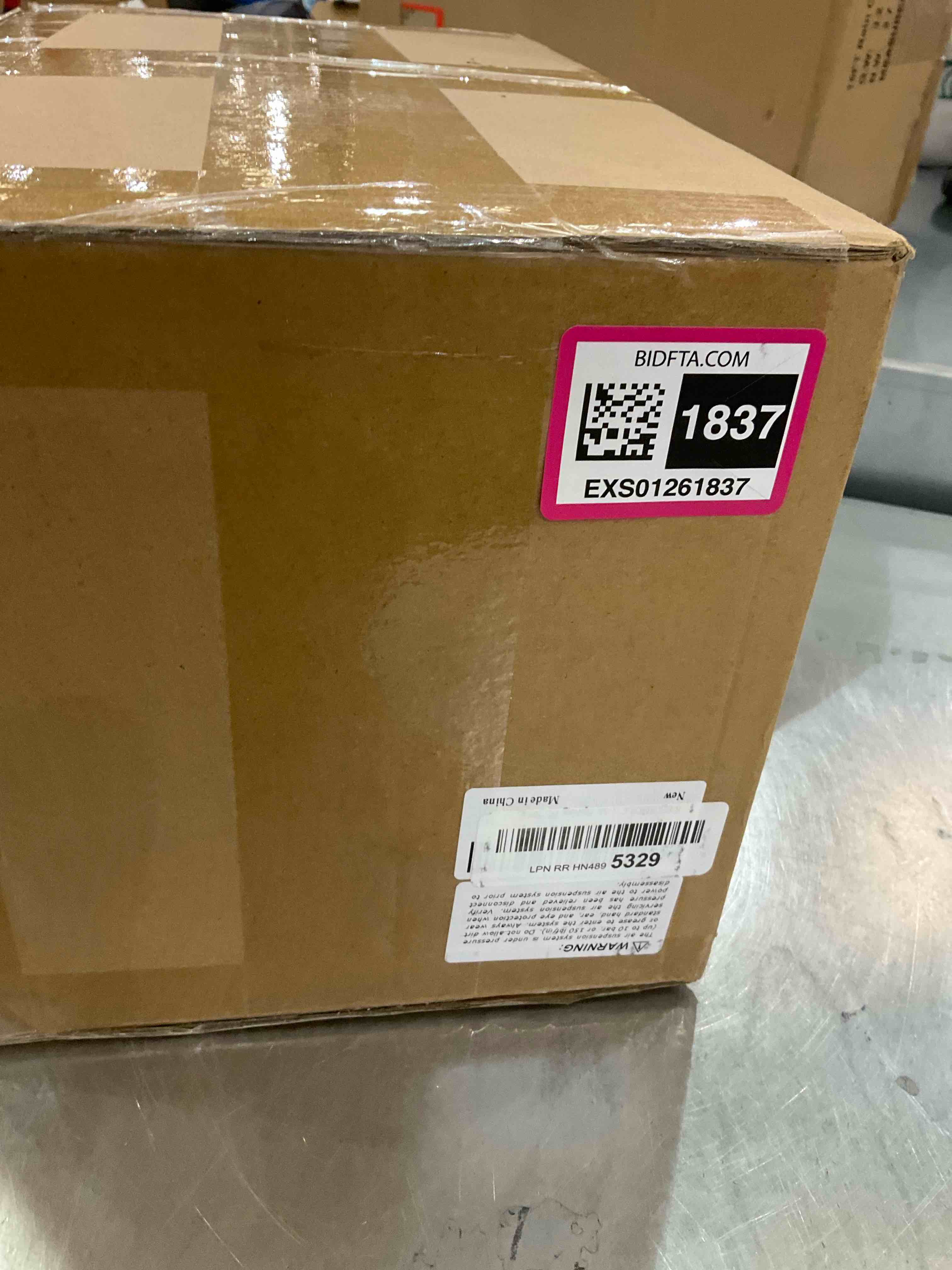 https://s3.amazonaws.com/lotting-images-prod/BargainHunt/EXS01261837_1711041357373.jpeg