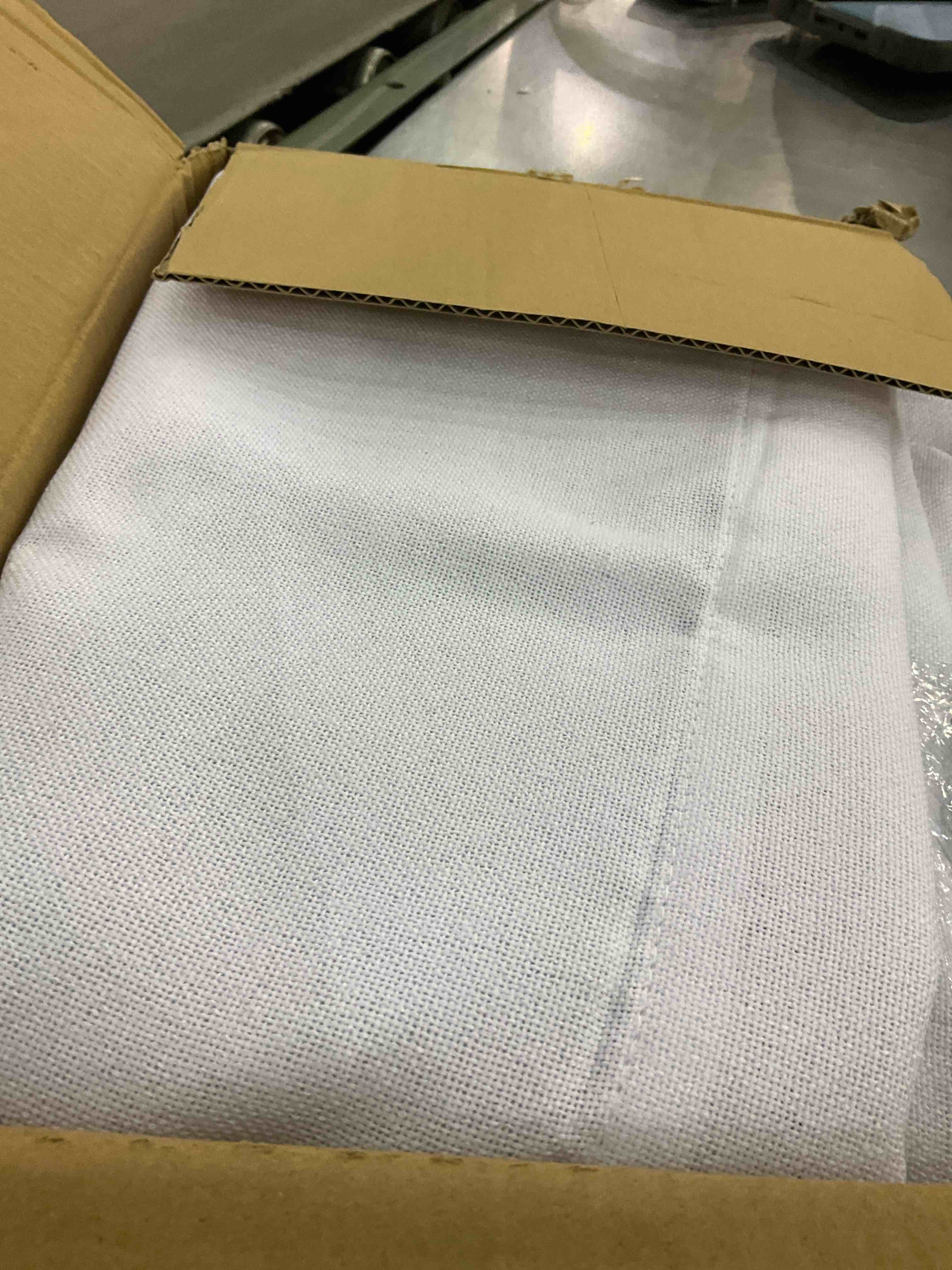 https://s3.amazonaws.com/lotting-images-prod/BargainHunt/EXS01261914_1711109047369.jpeg