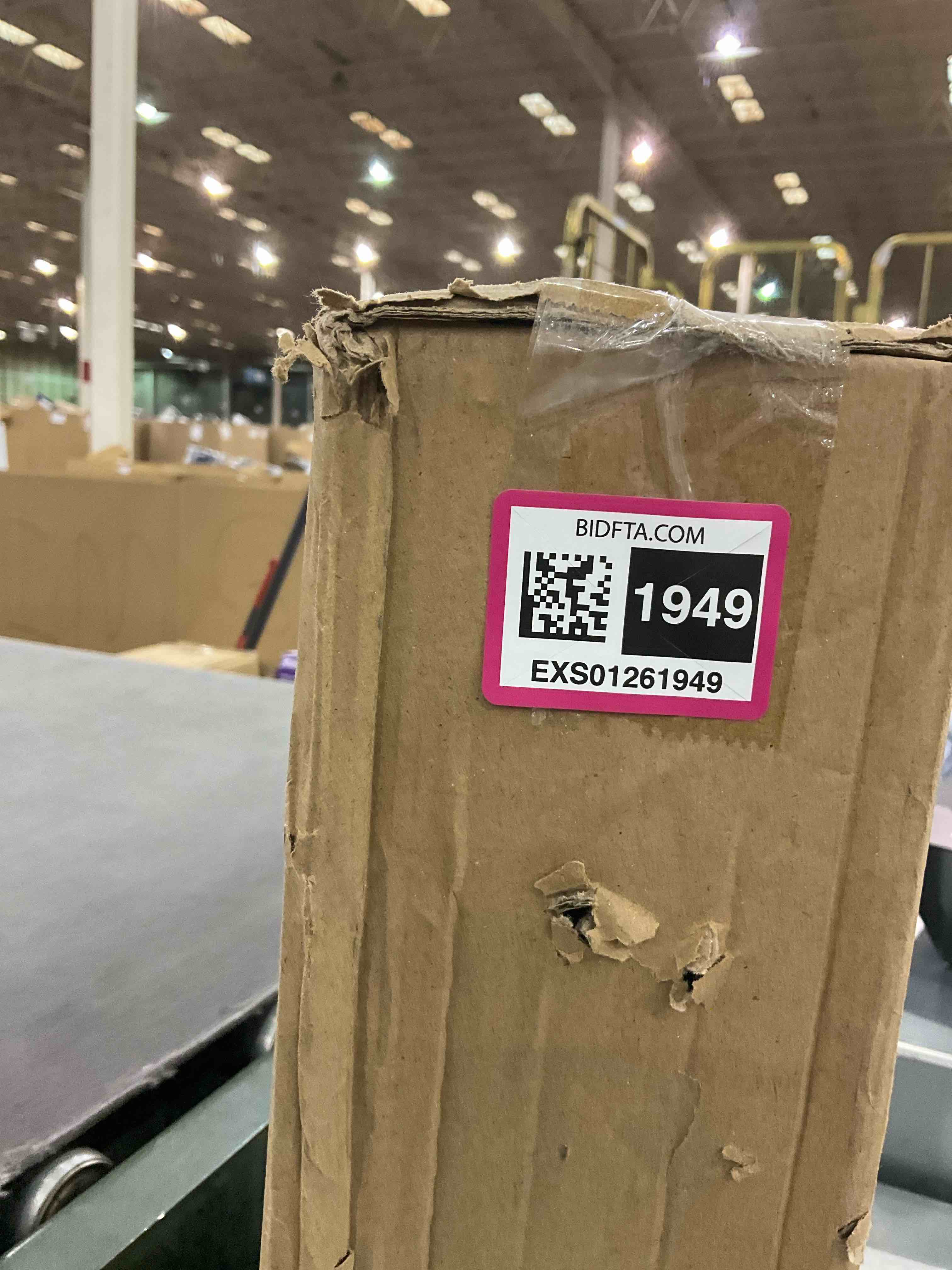 https://s3.amazonaws.com/lotting-images-prod/BargainHunt/EXS01261949_1711112044006.jpeg