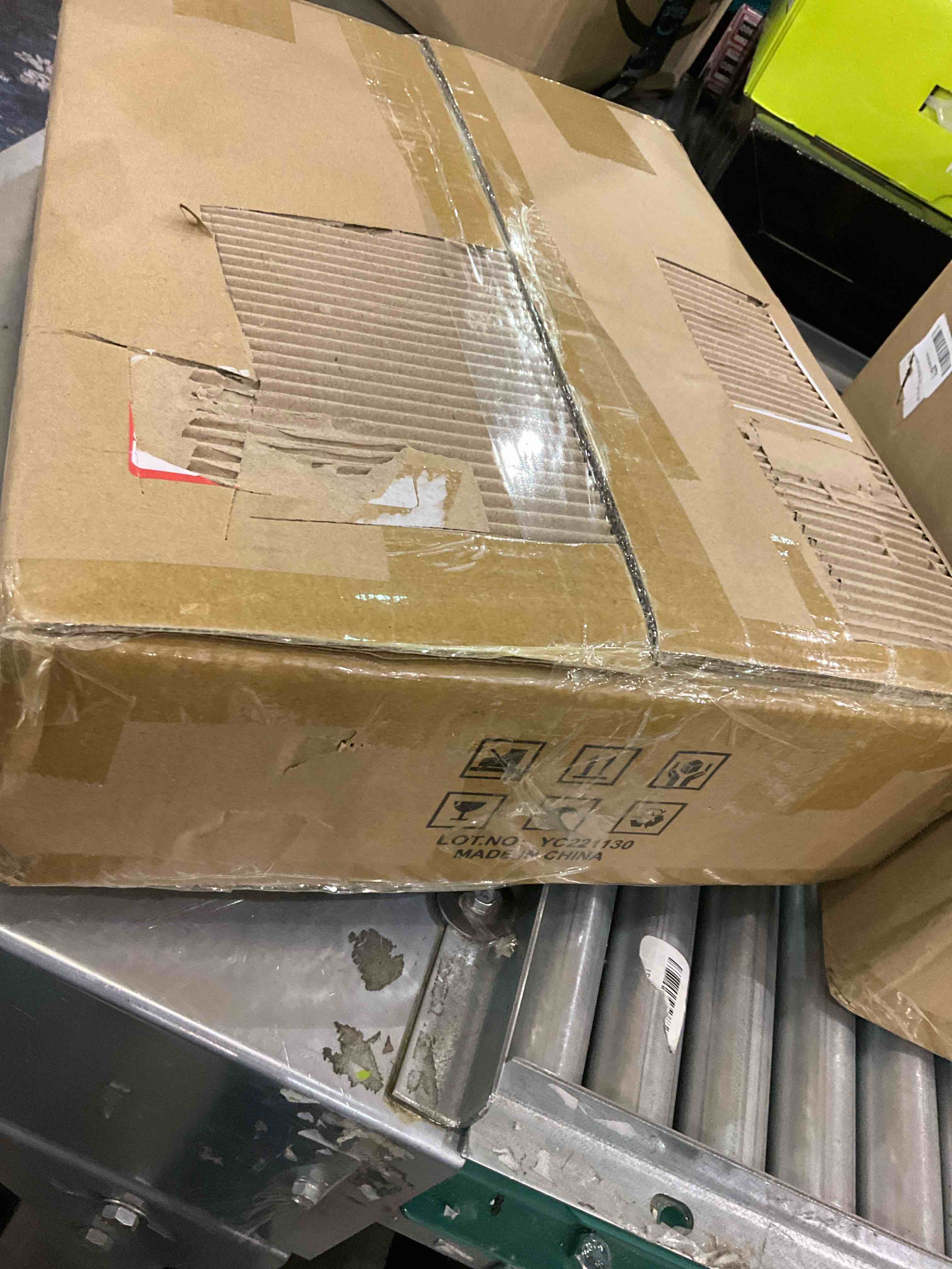 https://s3.amazonaws.com/lotting-images-prod/BargainHunt/EXS01262136_1709911428056.jpeg