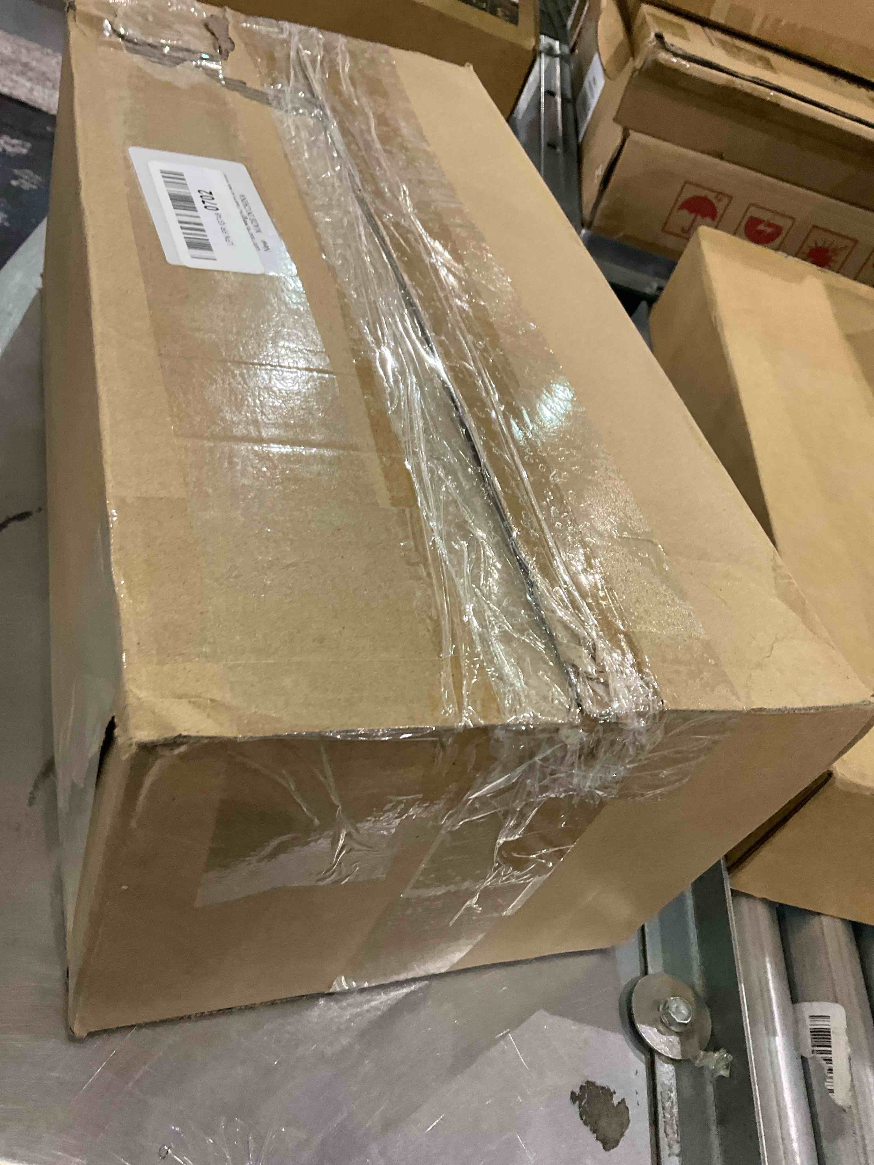 https://s3.amazonaws.com/lotting-images-prod/BargainHunt/EXS01262152_1709912818949.jpeg