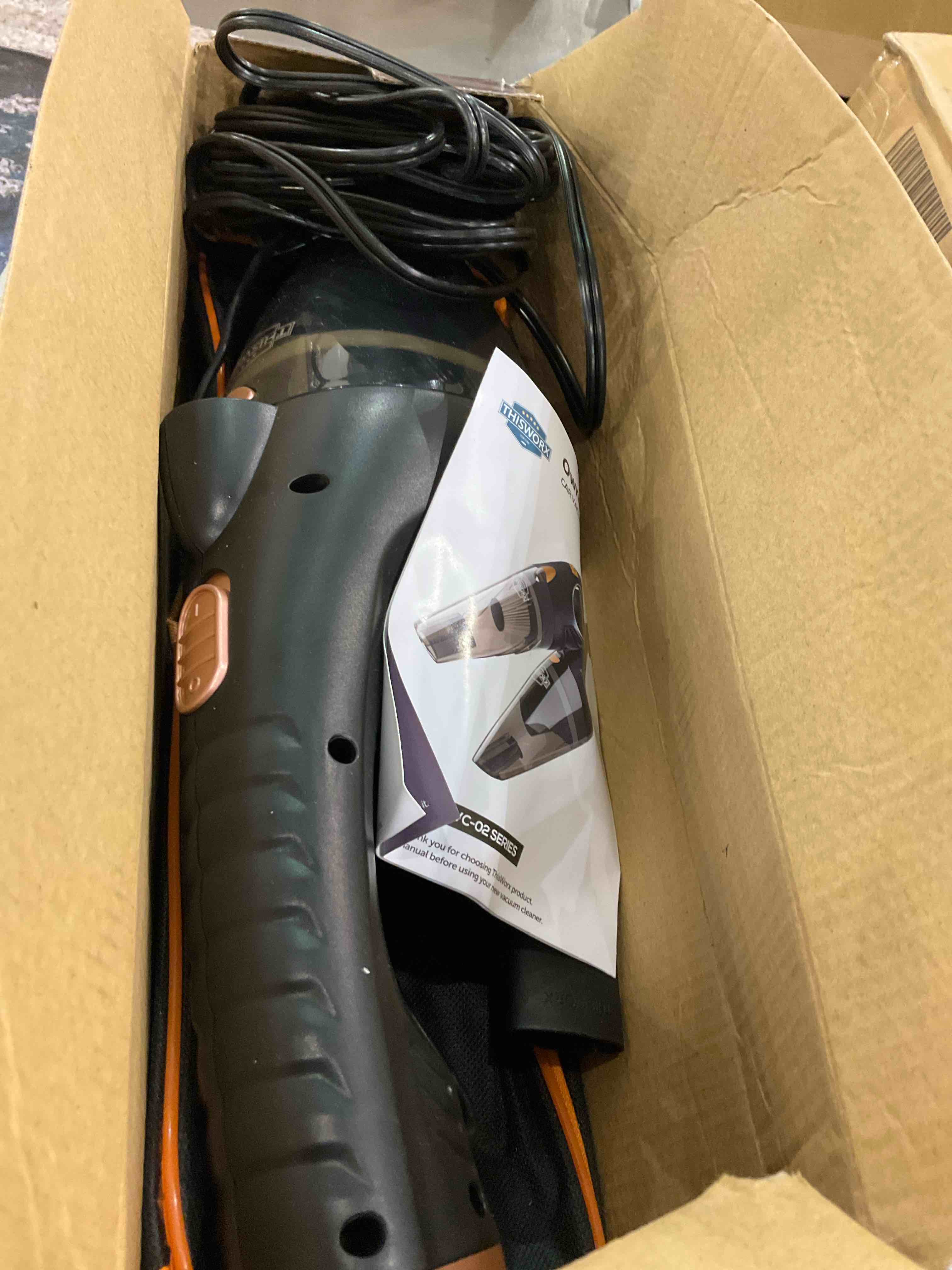 https://s3.amazonaws.com/lotting-images-prod/BargainHunt/EXS01262156_1709913192999.jpeg