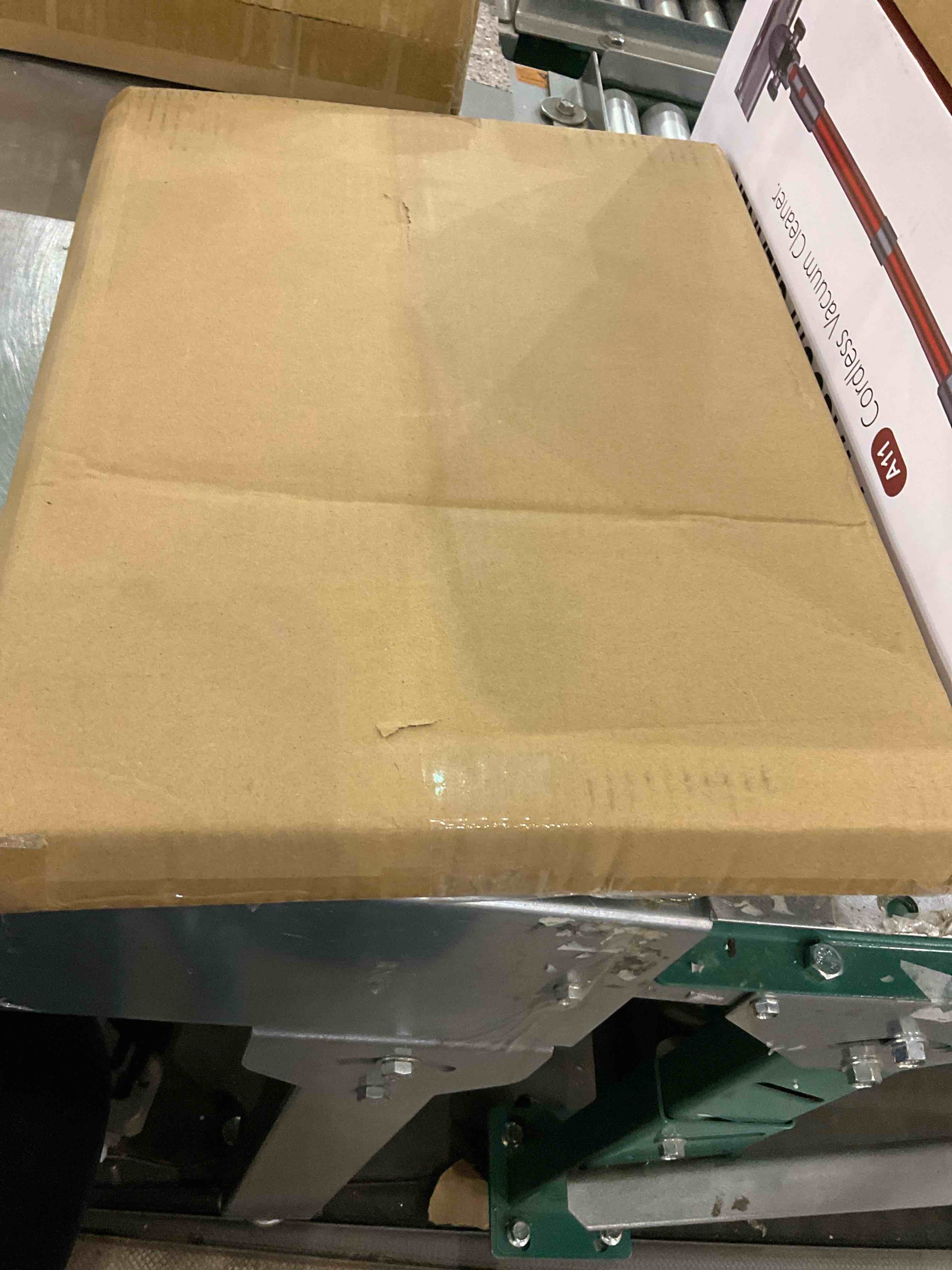 https://s3.amazonaws.com/lotting-images-prod/BargainHunt/EXS01262167_1709914040698.jpeg