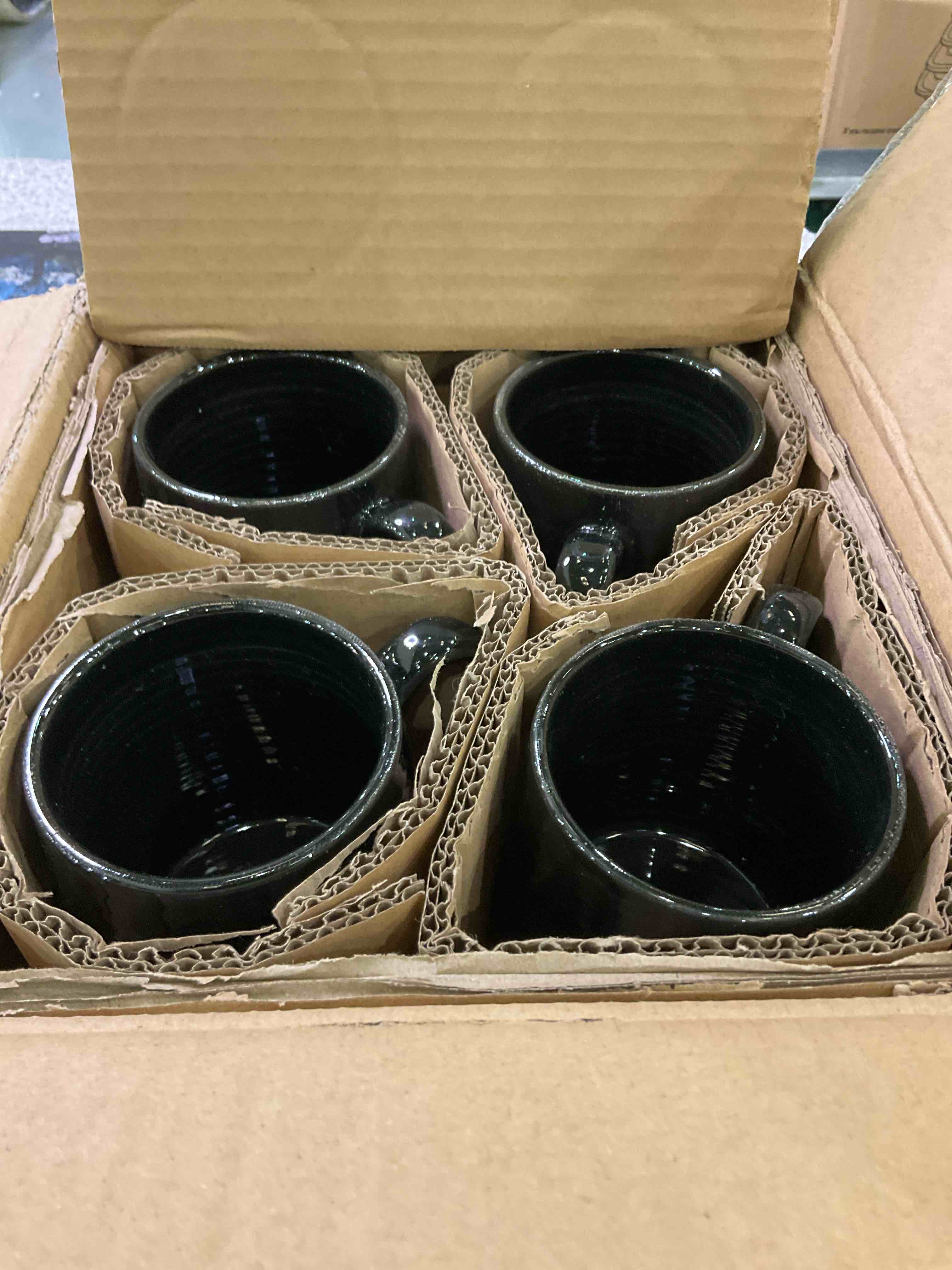 https://s3.amazonaws.com/lotting-images-prod/BargainHunt/EXS01262209_1709920830462.jpeg
