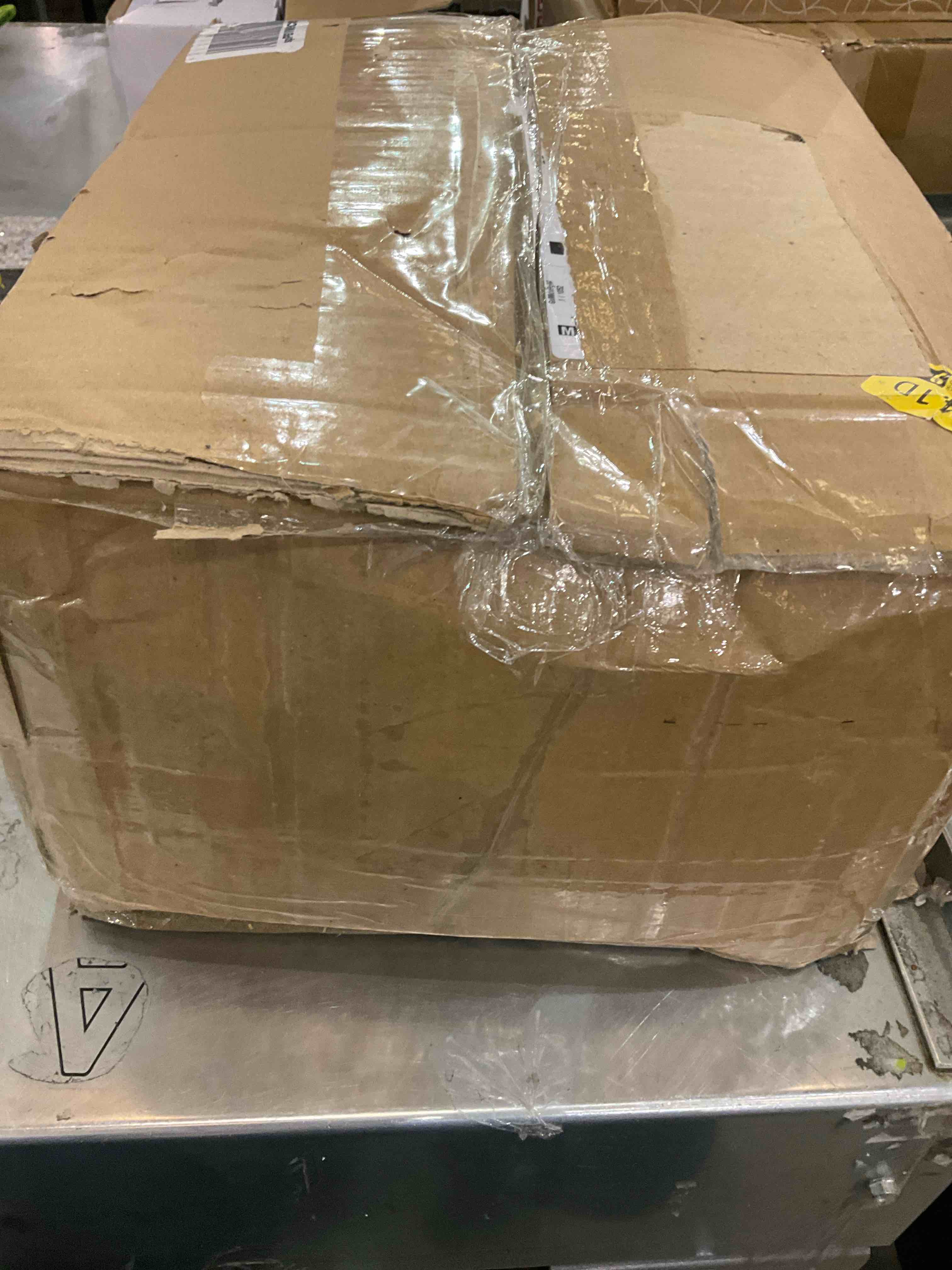 https://s3.amazonaws.com/lotting-images-prod/BargainHunt/EXS01262343_1710166504766.jpeg