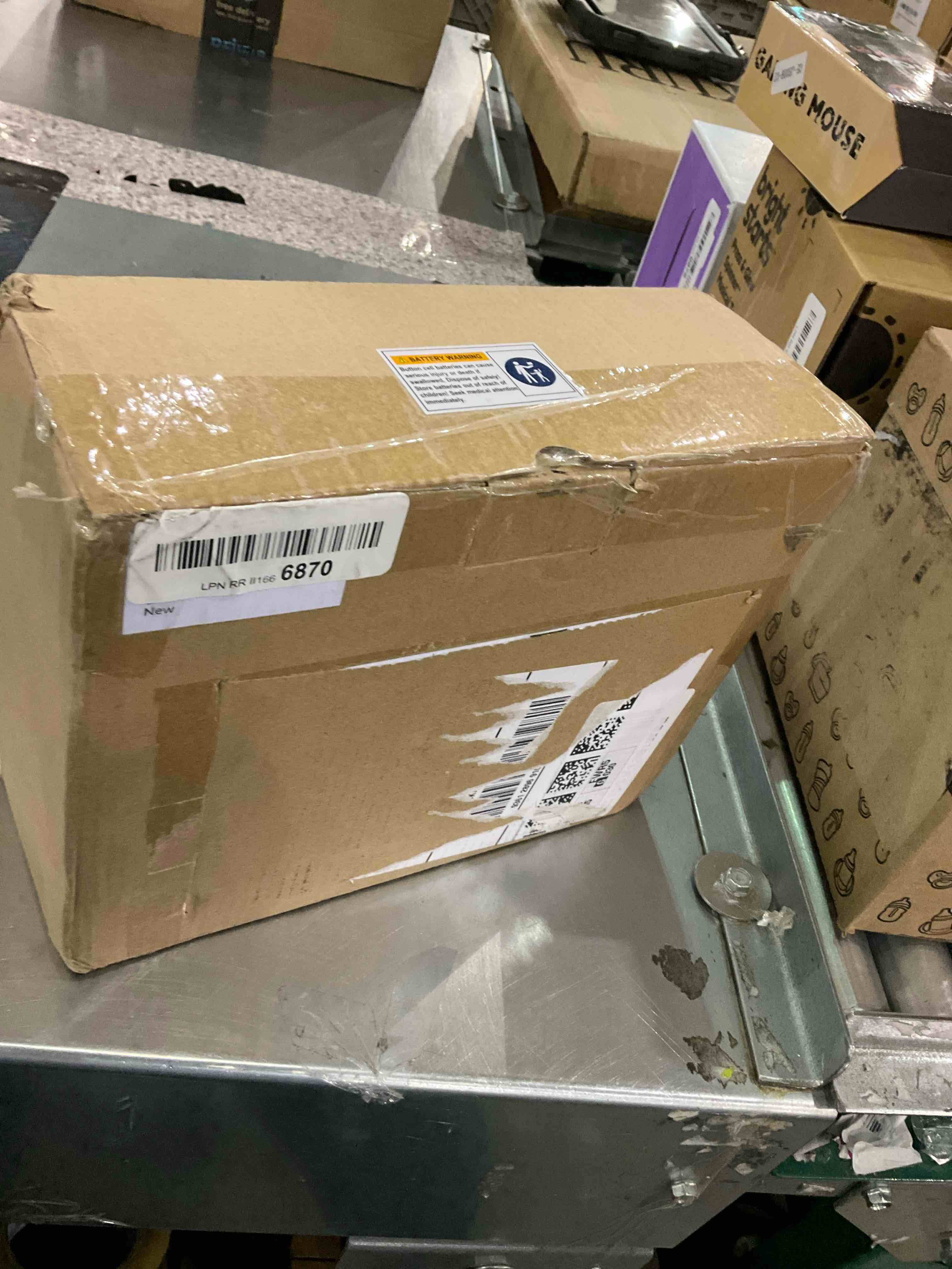 https://s3.amazonaws.com/lotting-images-prod/BargainHunt/EXS01262487_1710246590389.jpeg