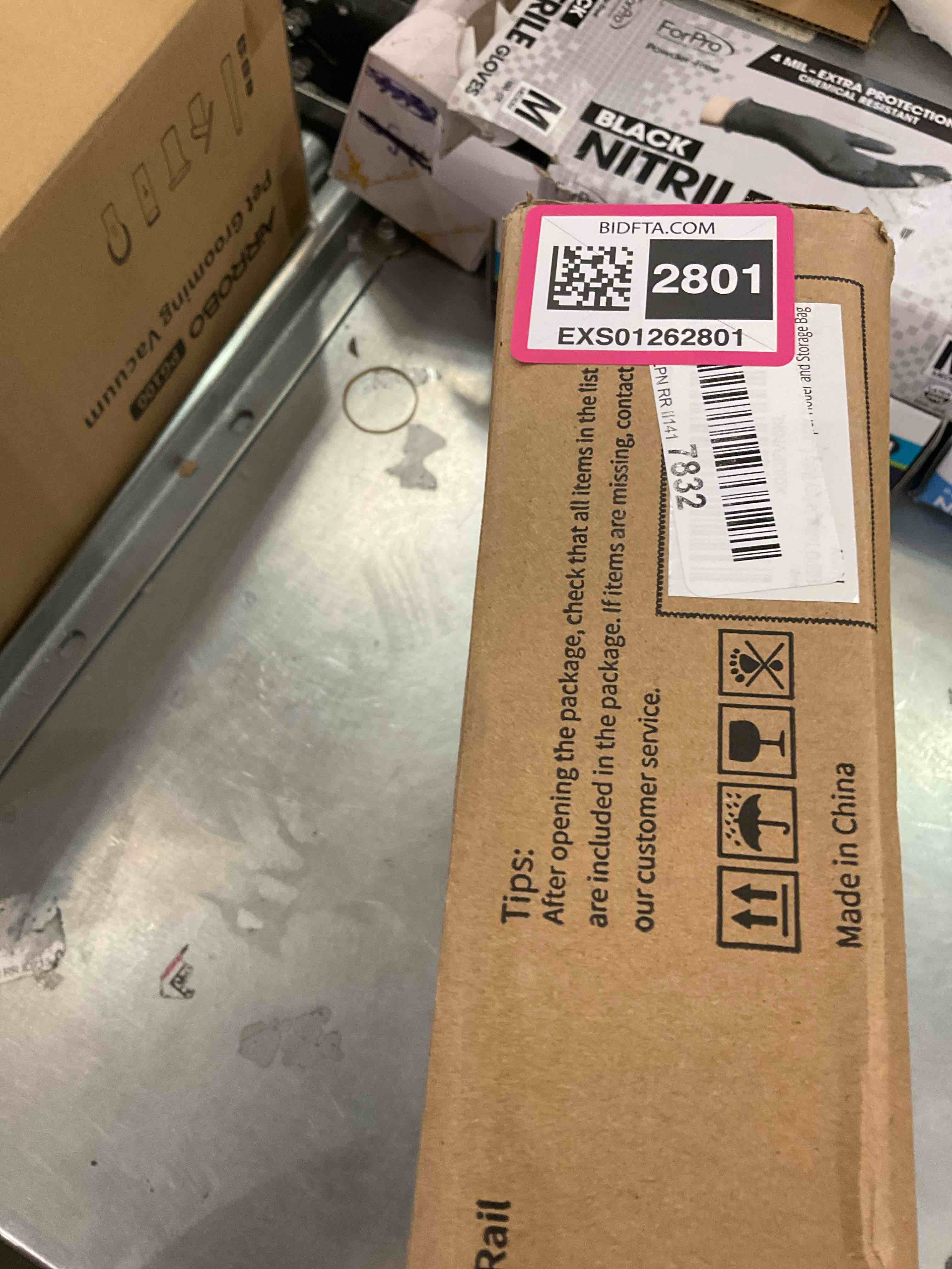 https://s3.amazonaws.com/lotting-images-prod/BargainHunt/EXS01262801_1711041240131.jpeg