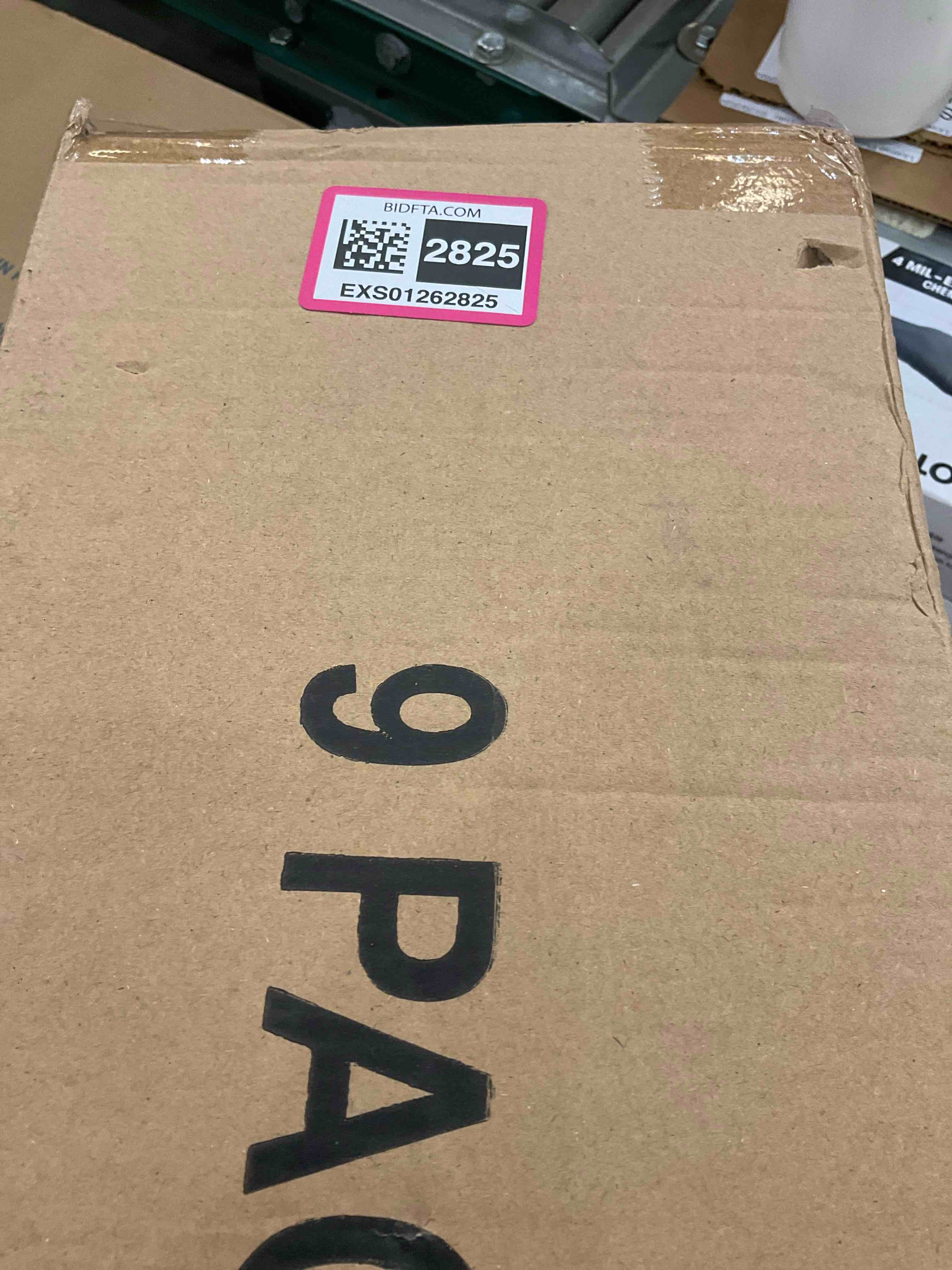 https://s3.amazonaws.com/lotting-images-prod/BargainHunt/EXS01262825_1711045649051.jpeg