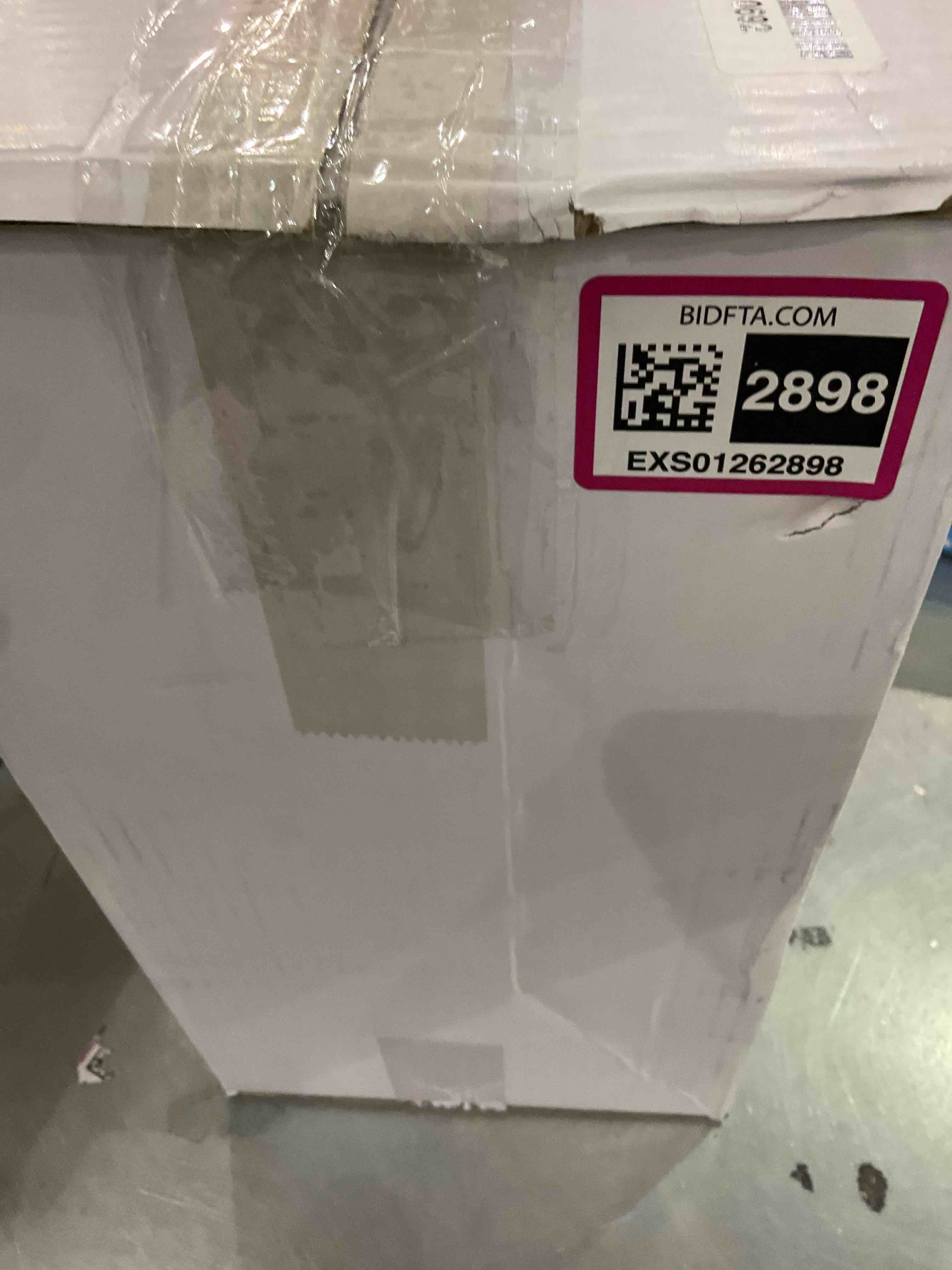https://s3.amazonaws.com/lotting-images-prod/BargainHunt/EXS01262898_1711112090691.jpeg