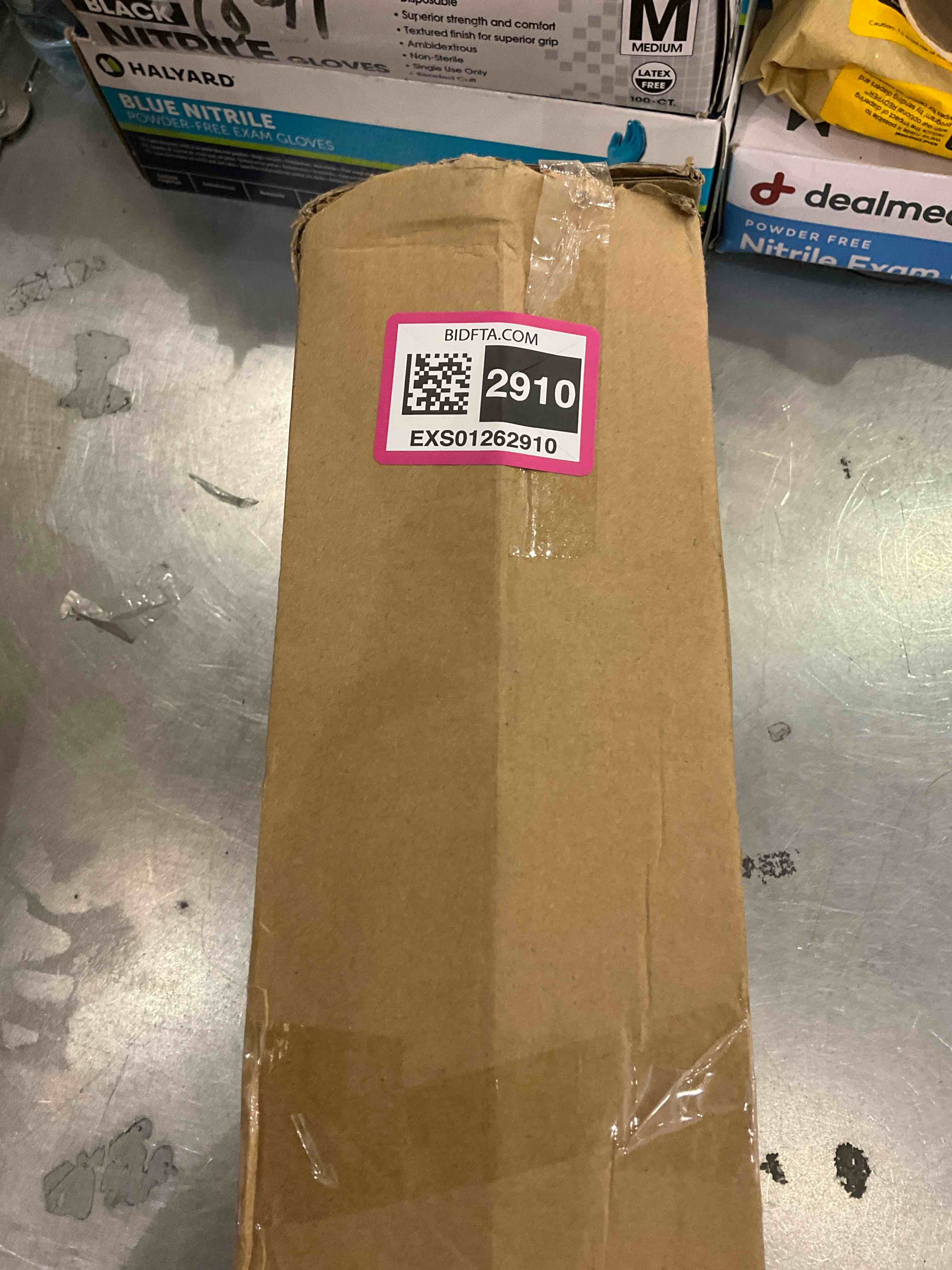 https://s3.amazonaws.com/lotting-images-prod/BargainHunt/EXS01262910_1711115464896.jpeg