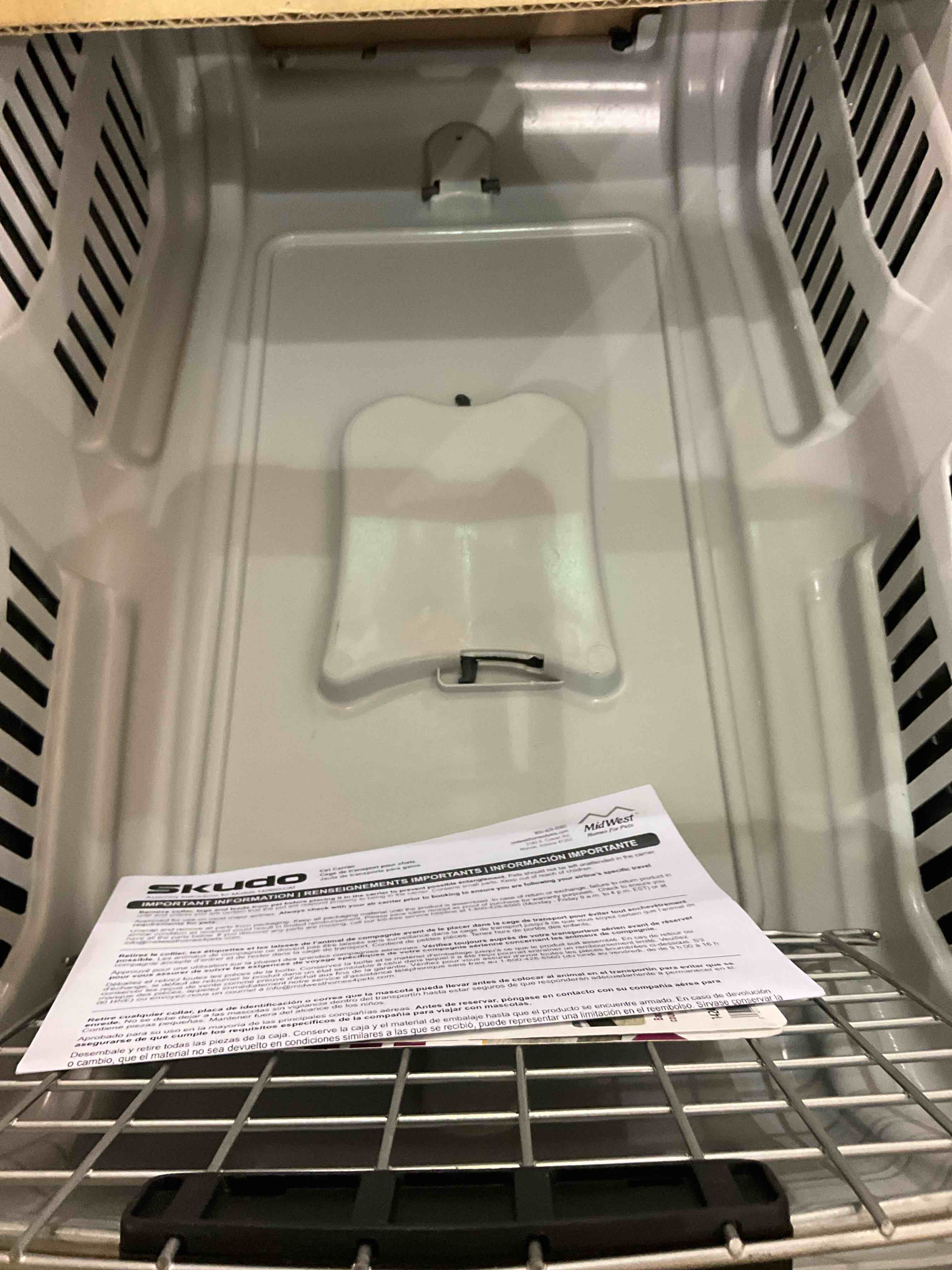 https://s3.amazonaws.com/lotting-images-prod/BargainHunt/EXS01263005_1710341070000.jpeg