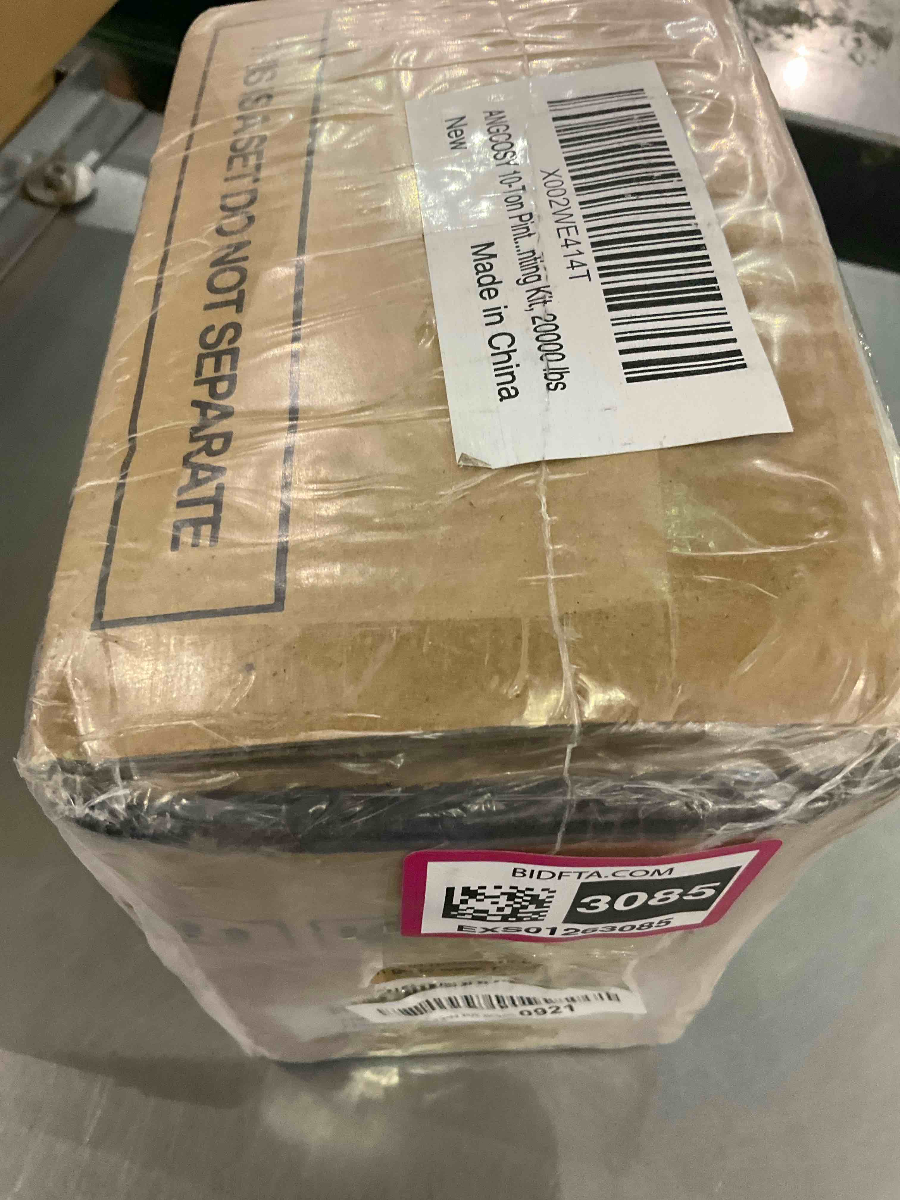 https://s3.amazonaws.com/lotting-images-prod/BargainHunt/EXS01263085_1710419506633.jpeg
