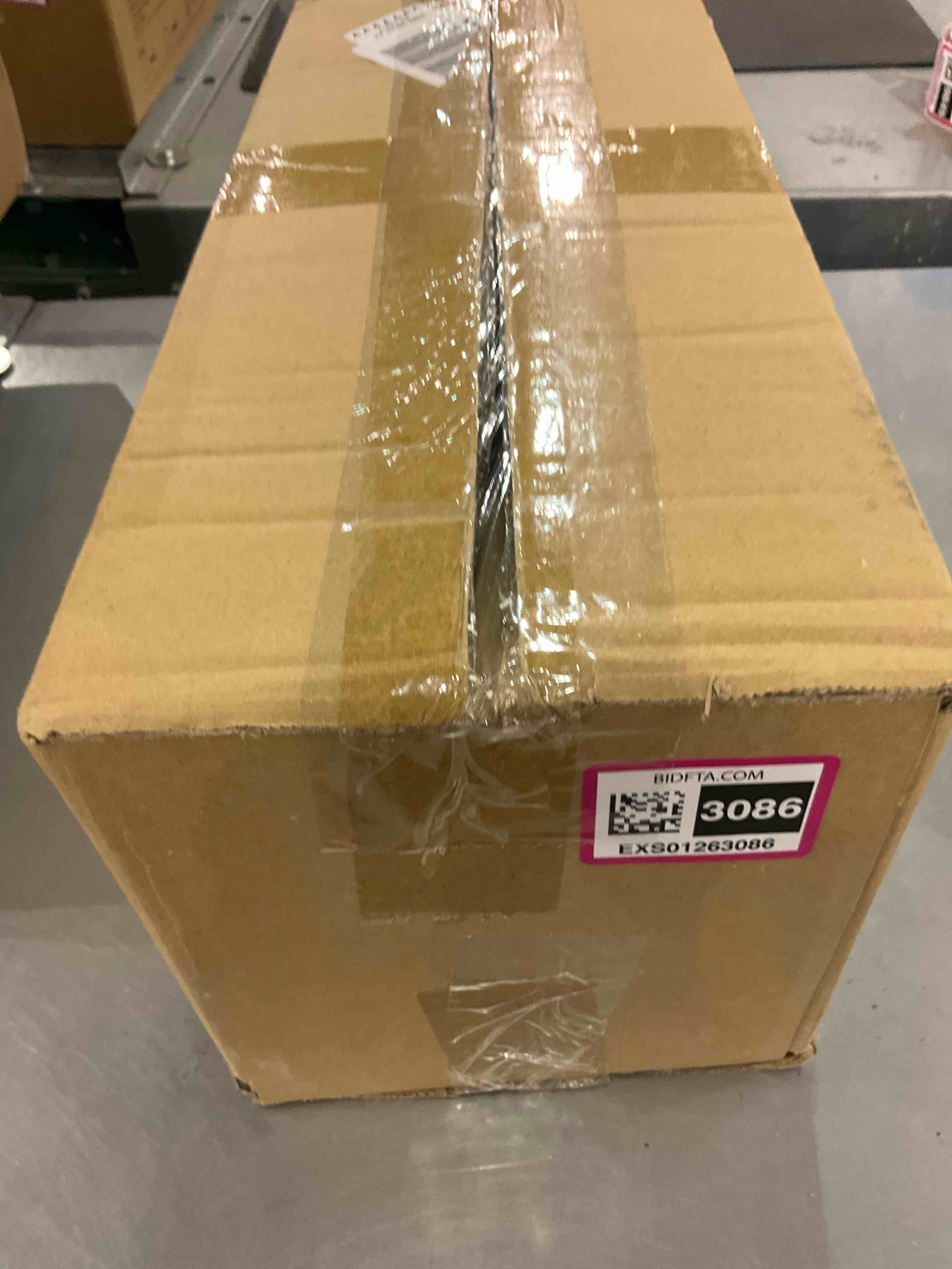 https://s3.amazonaws.com/lotting-images-prod/BargainHunt/EXS01263086_1710419427099.jpeg