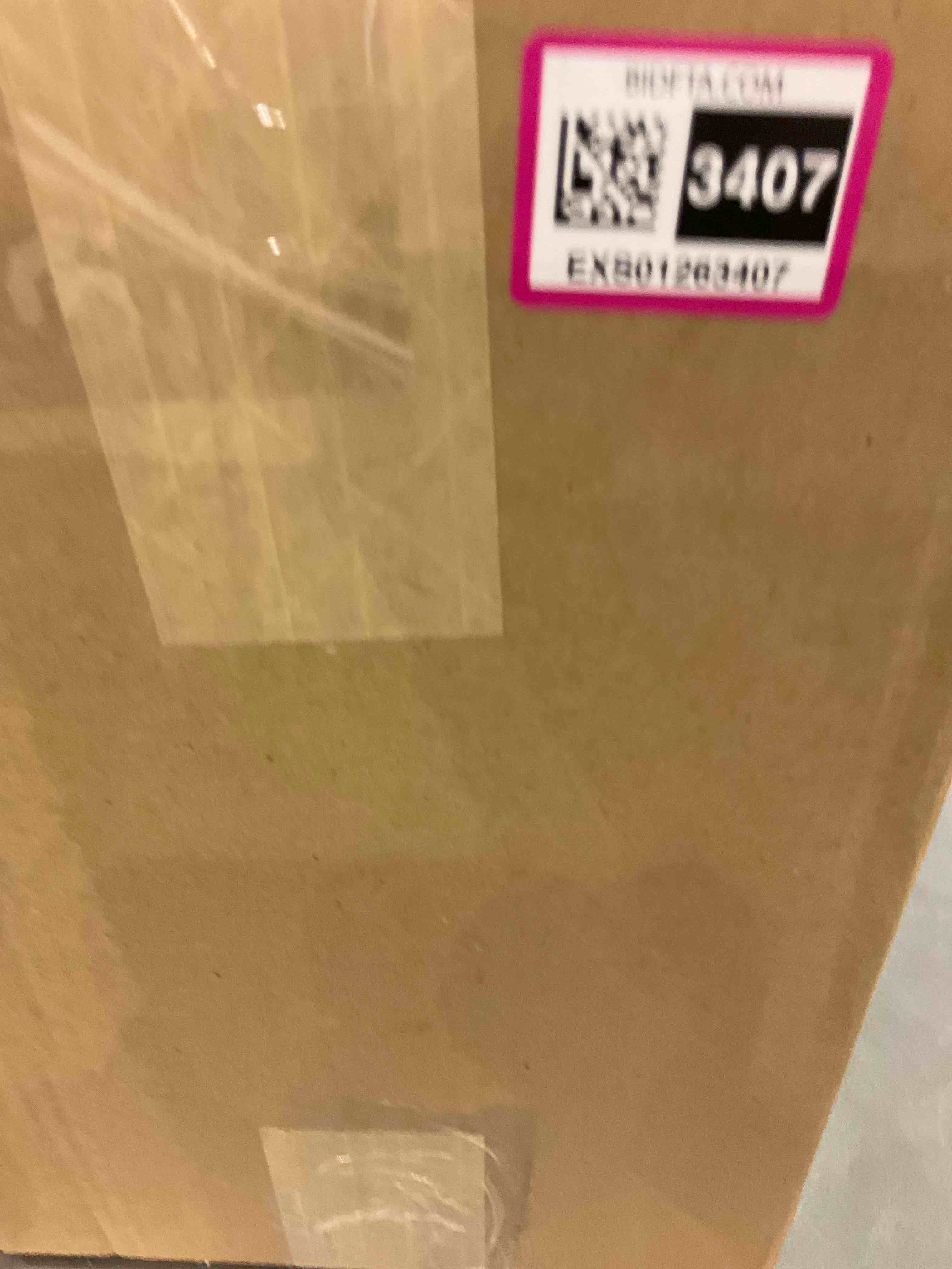 https://s3.amazonaws.com/lotting-images-prod/BargainHunt/EXS01263407_1710850833711.jpeg