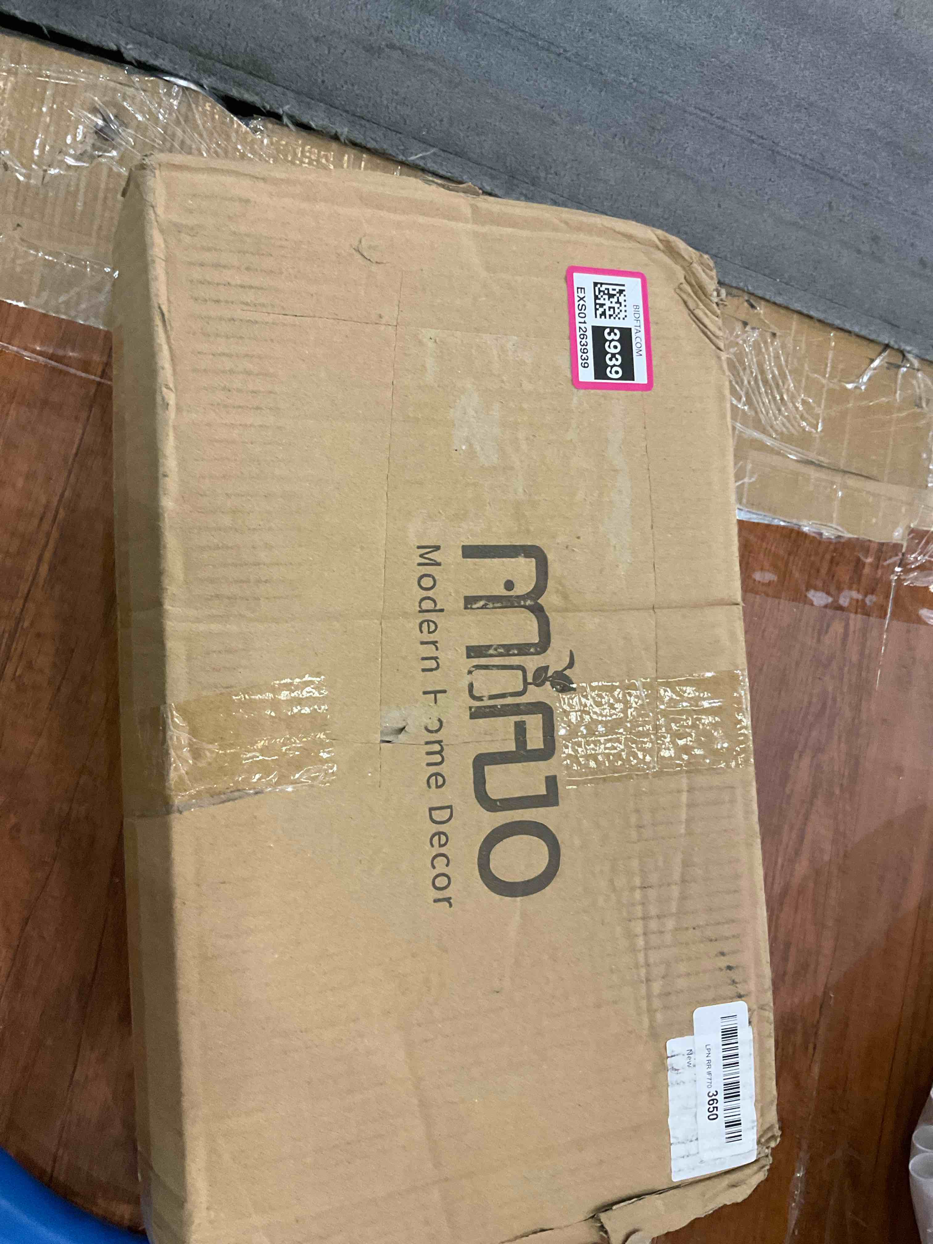 https://s3.amazonaws.com/lotting-images-prod/BargainHunt/EXS01263939_1712339000676.jpeg