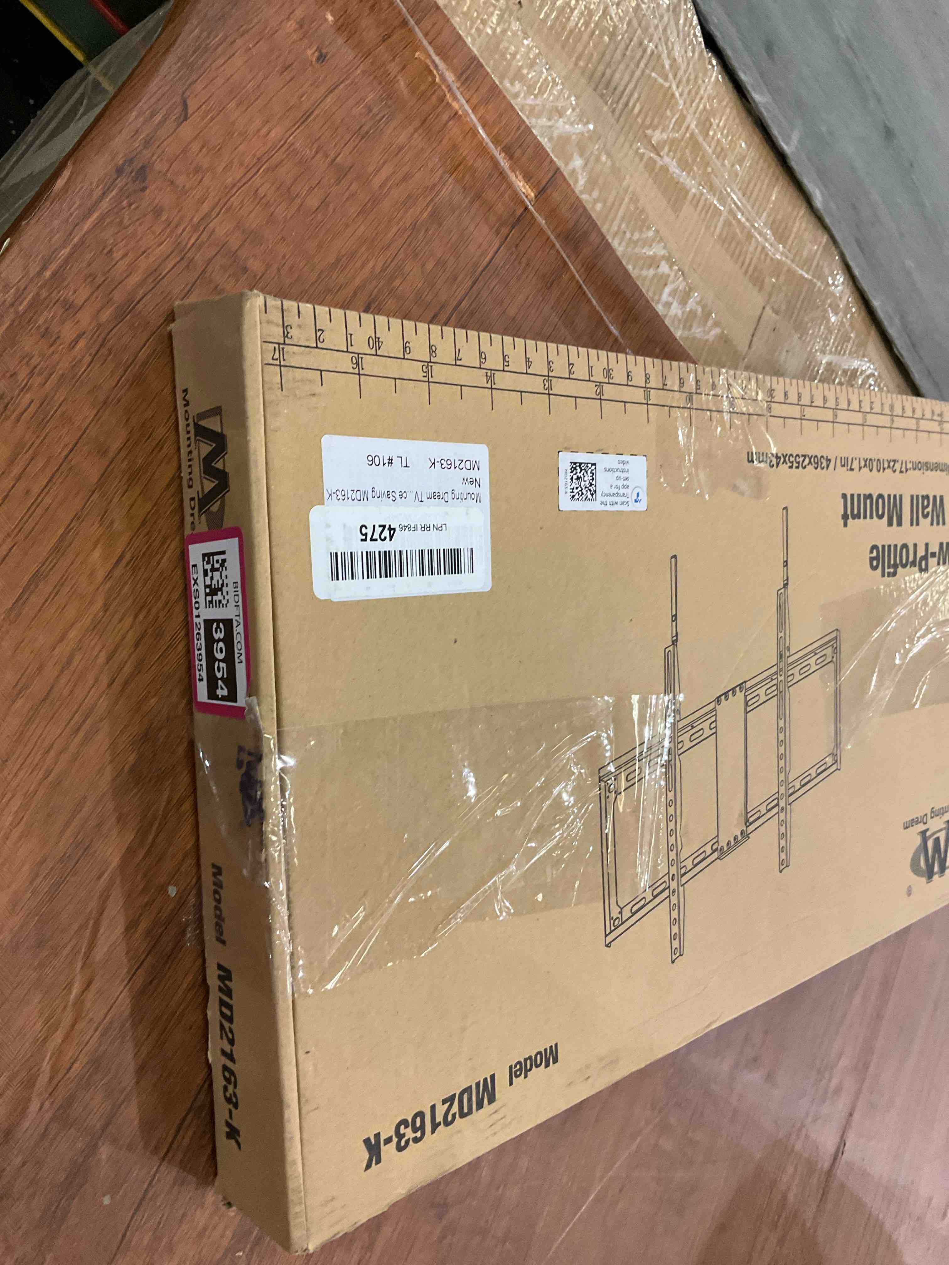 https://s3.amazonaws.com/lotting-images-prod/BargainHunt/EXS01263954_1712342469380.jpeg