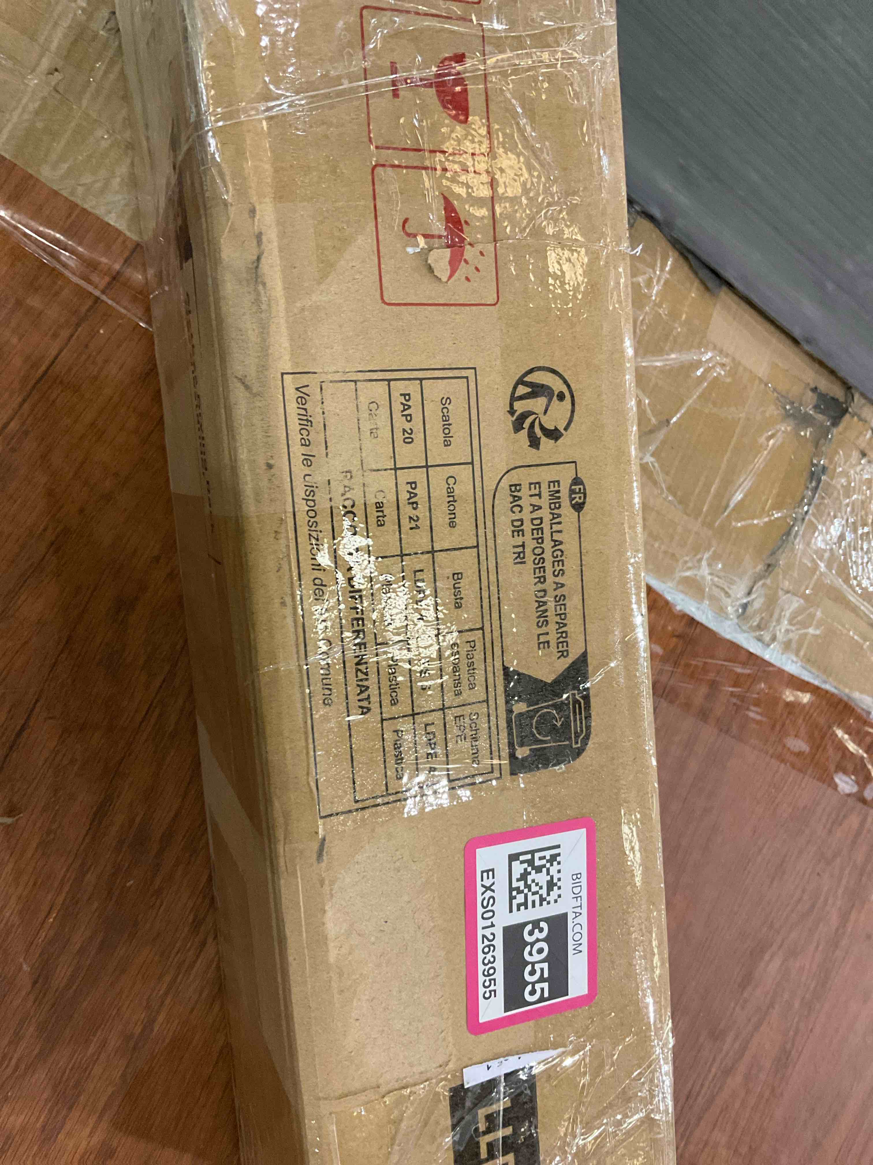 https://s3.amazonaws.com/lotting-images-prod/BargainHunt/EXS01263955_1712342572619.jpeg