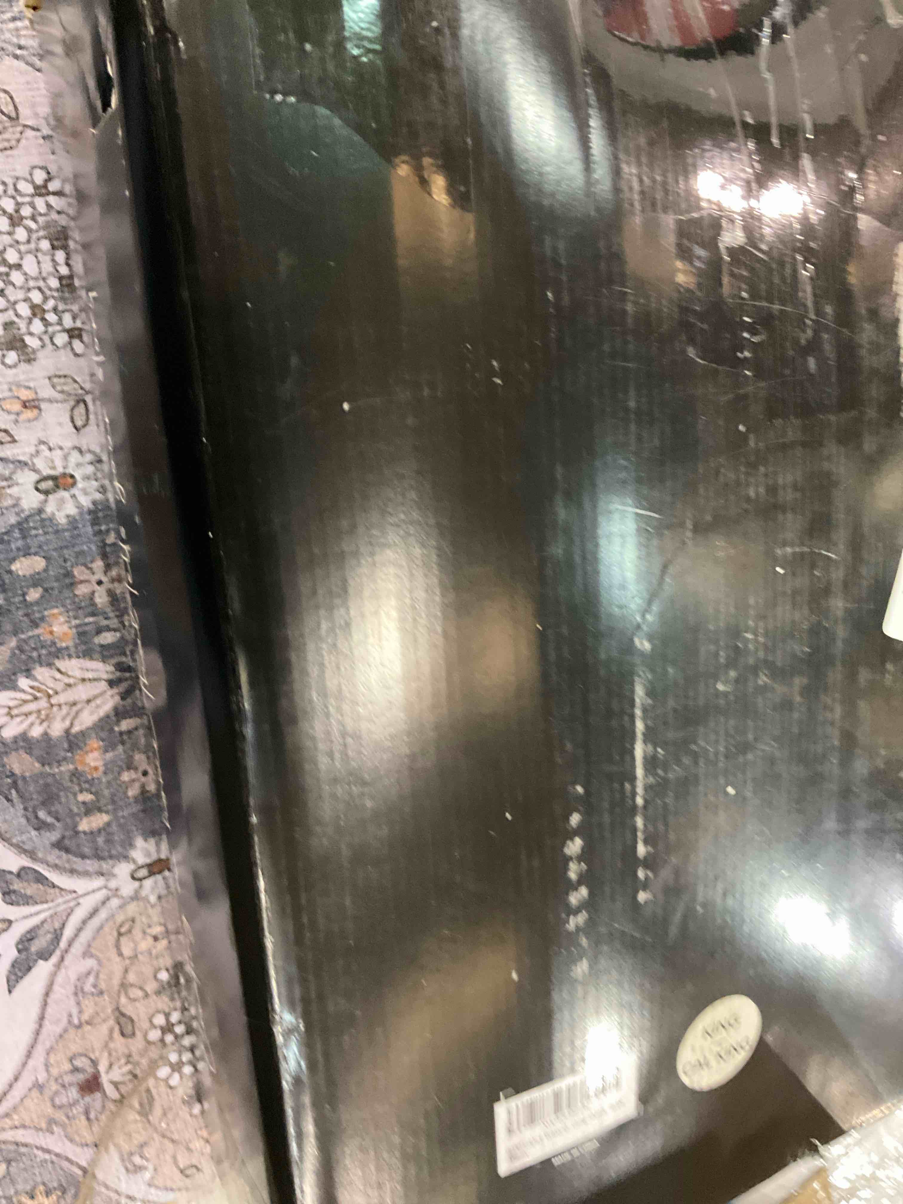 https://s3.amazonaws.com/lotting-images-prod/BargainHunt/EXS01264062_1710524333021.jpeg