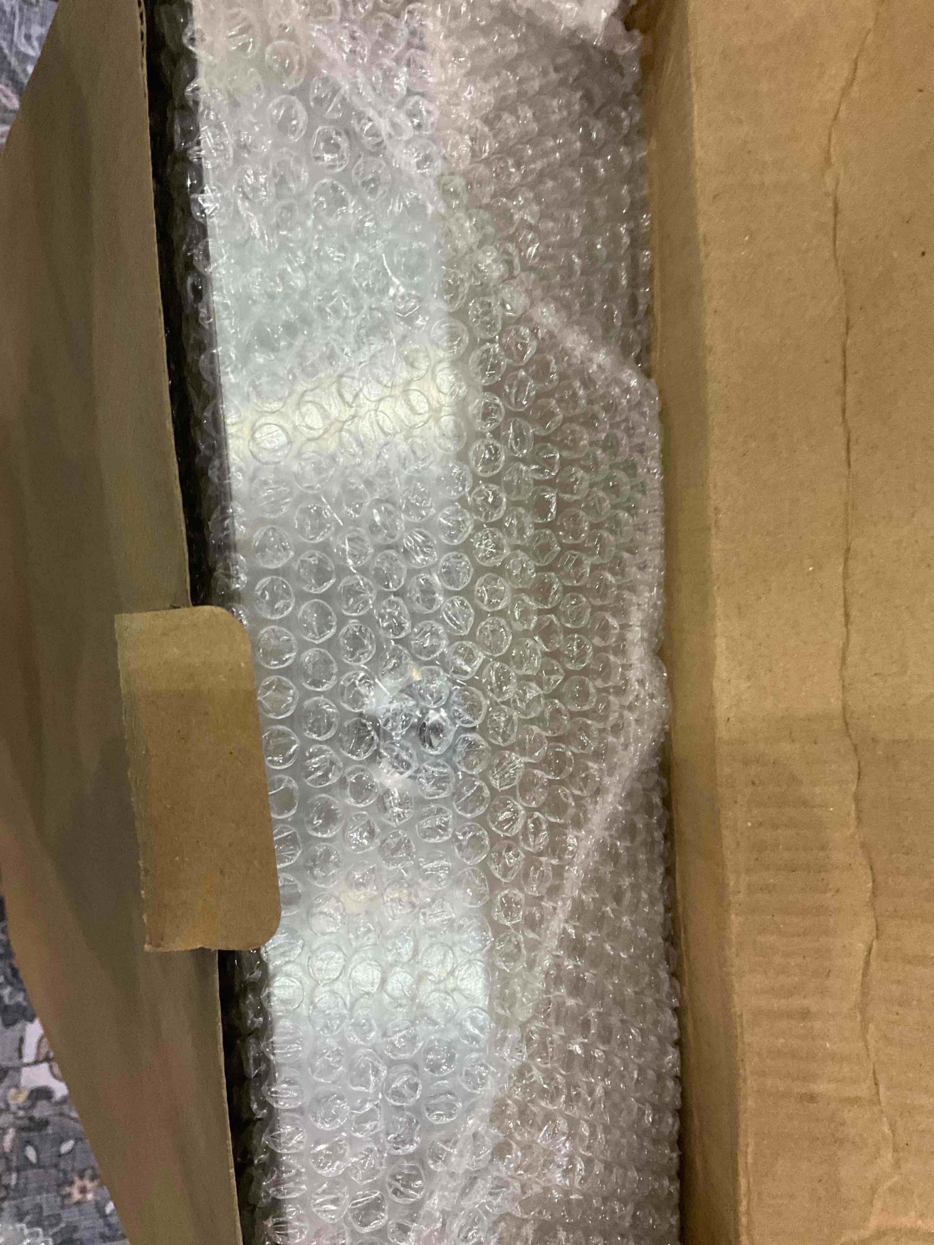 https://s3.amazonaws.com/lotting-images-prod/BargainHunt/EXS01264139_1710766286025.jpeg