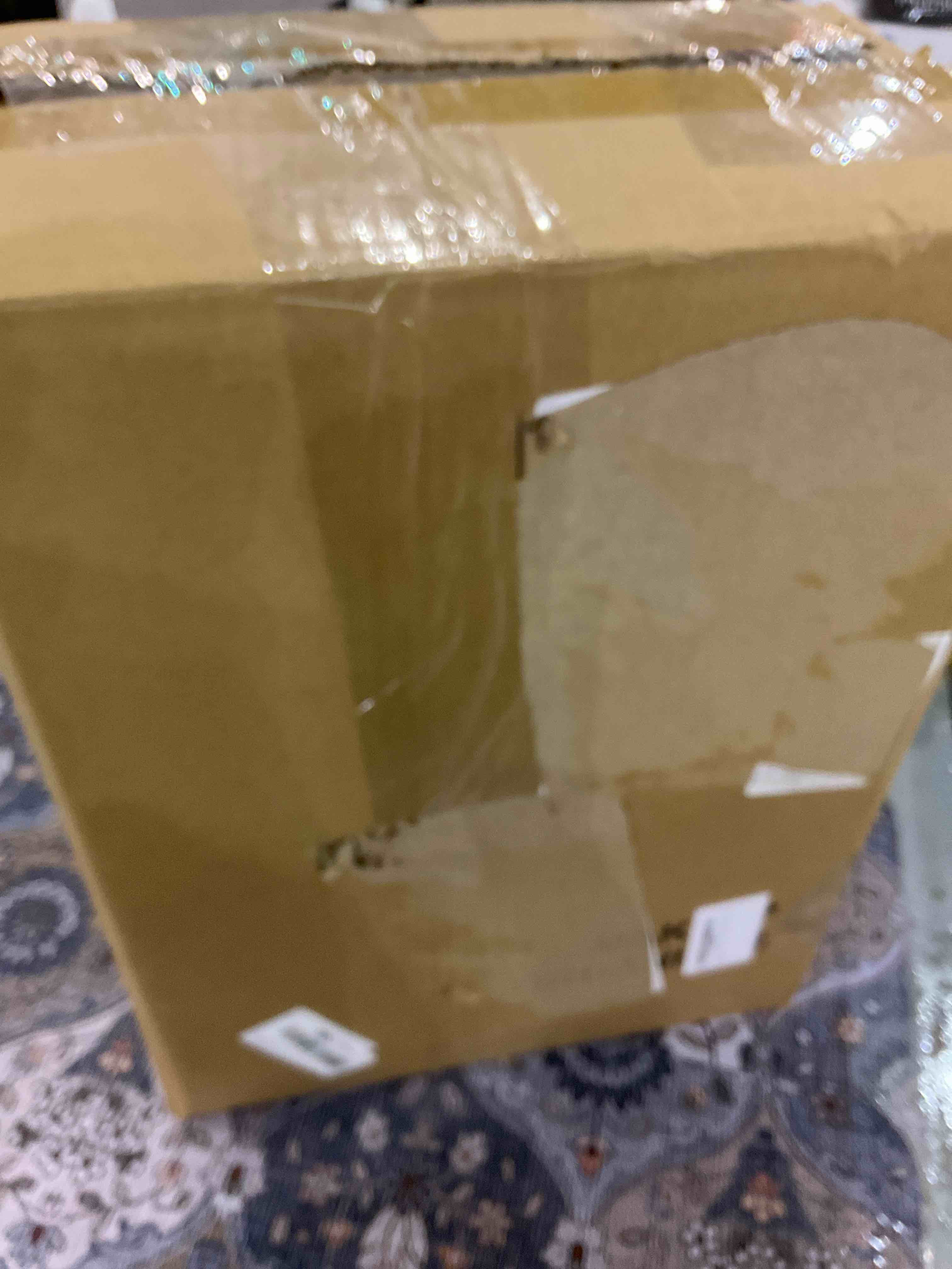 https://s3.amazonaws.com/lotting-images-prod/BargainHunt/EXS01264304_1710933969063.jpeg