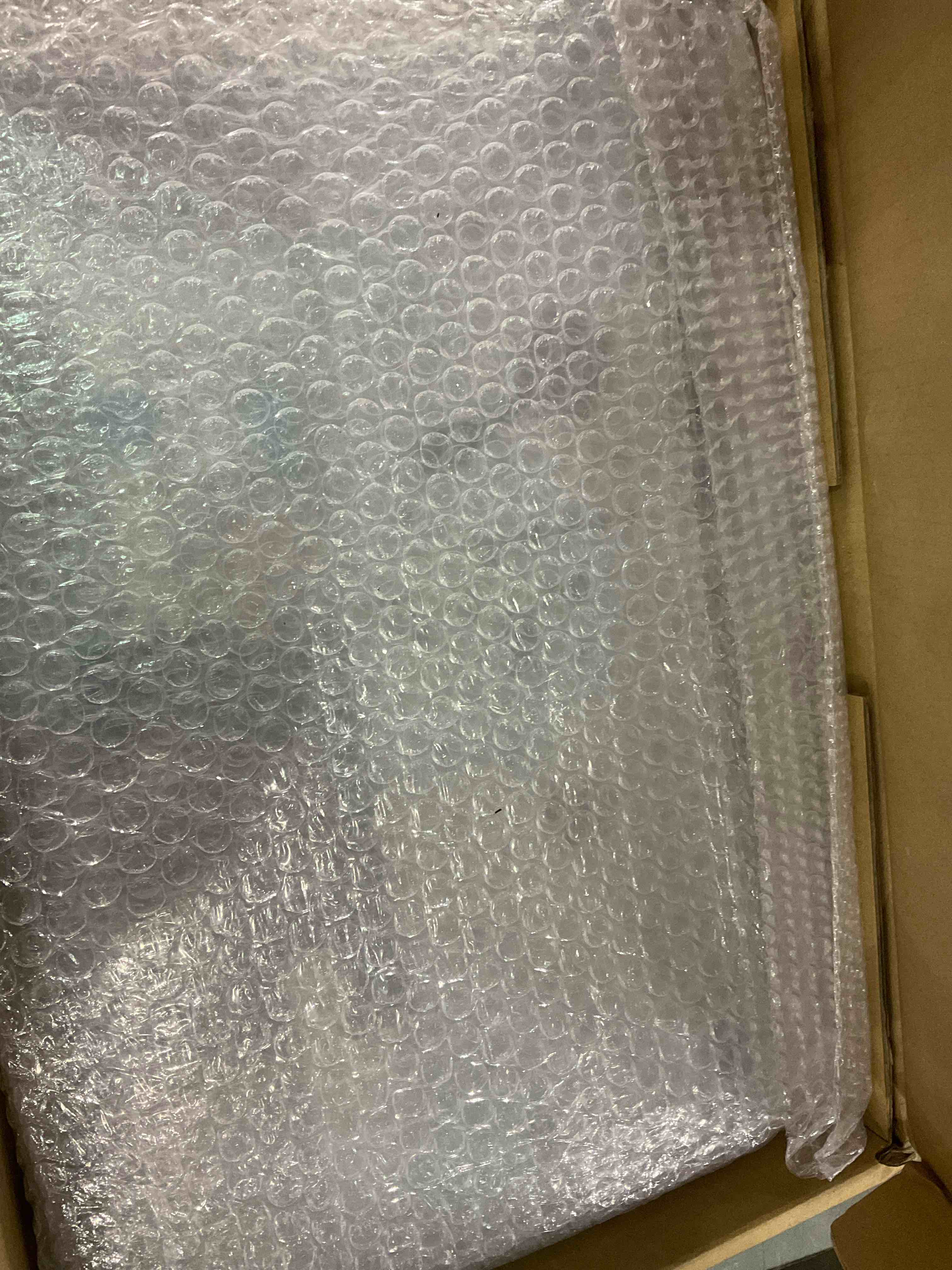 https://s3.amazonaws.com/lotting-images-prod/BargainHunt/EXS01264313_1710936902467.jpeg