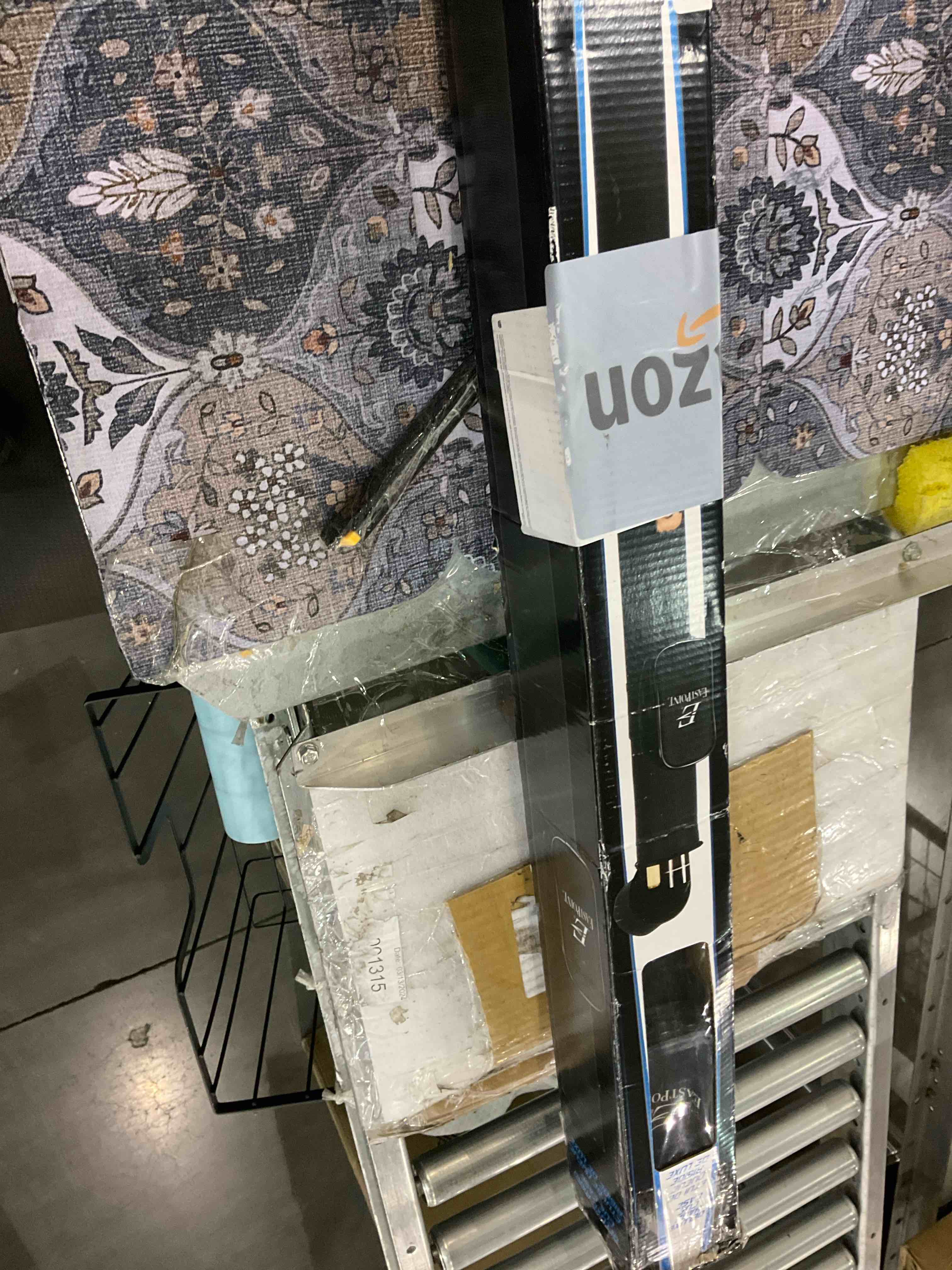 https://s3.amazonaws.com/lotting-images-prod/BargainHunt/EXS01264411_1711022028946.jpeg