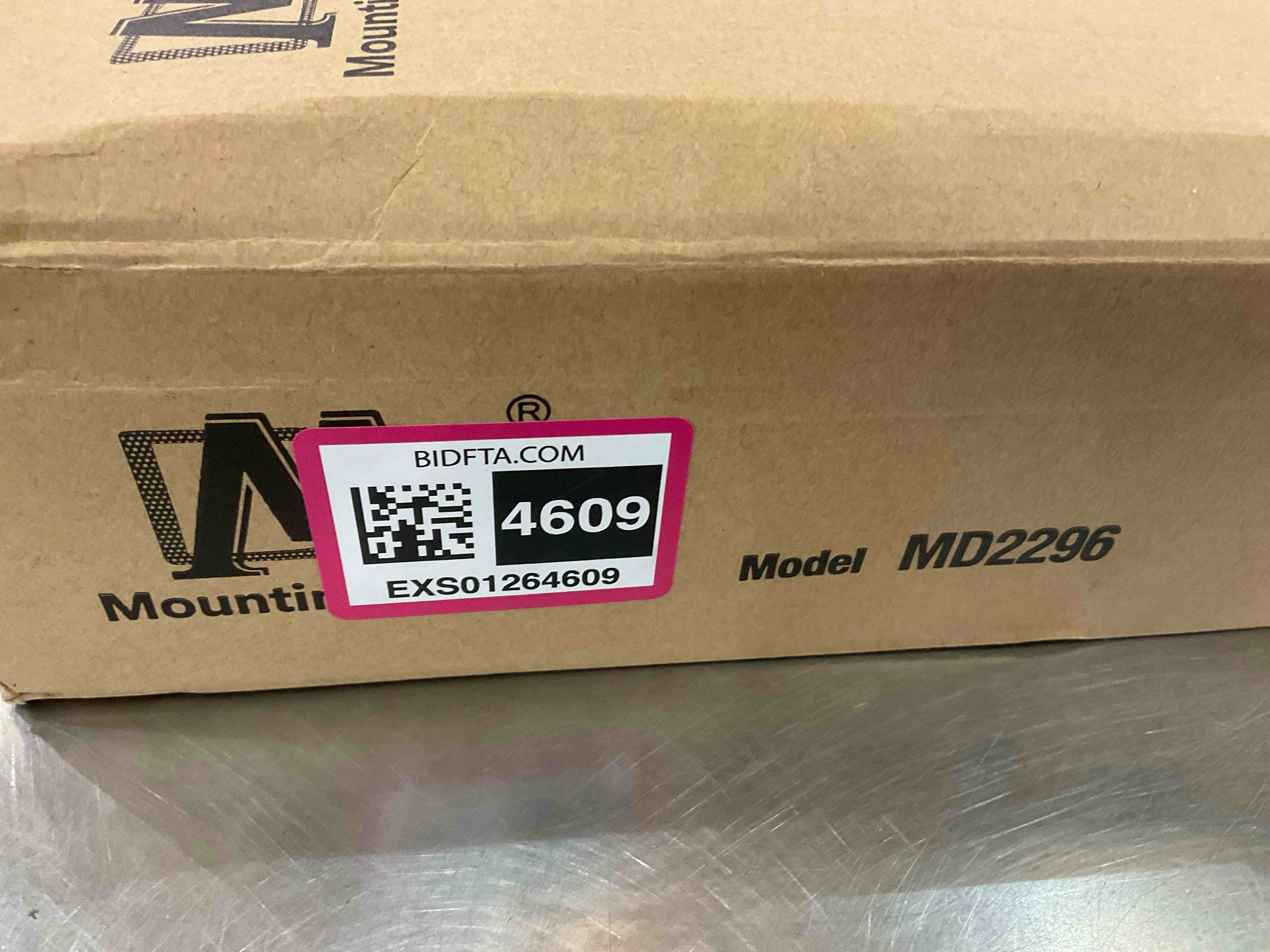 https://s3.amazonaws.com/lotting-images-prod/BargainHunt/EXS01264609_1711041862970.jpeg