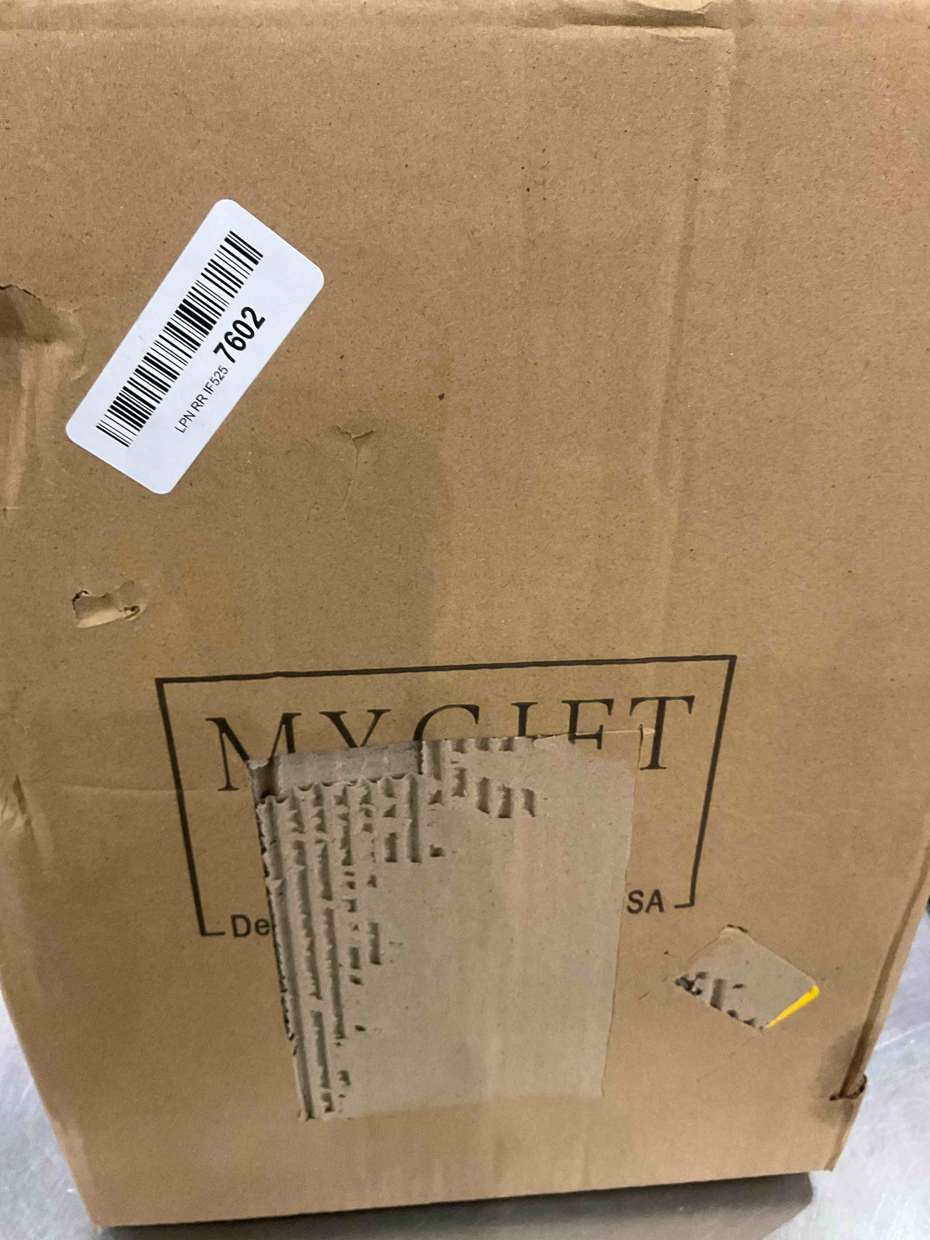 https://s3.amazonaws.com/lotting-images-prod/BargainHunt/EXS01264694_1711120616339.jpeg