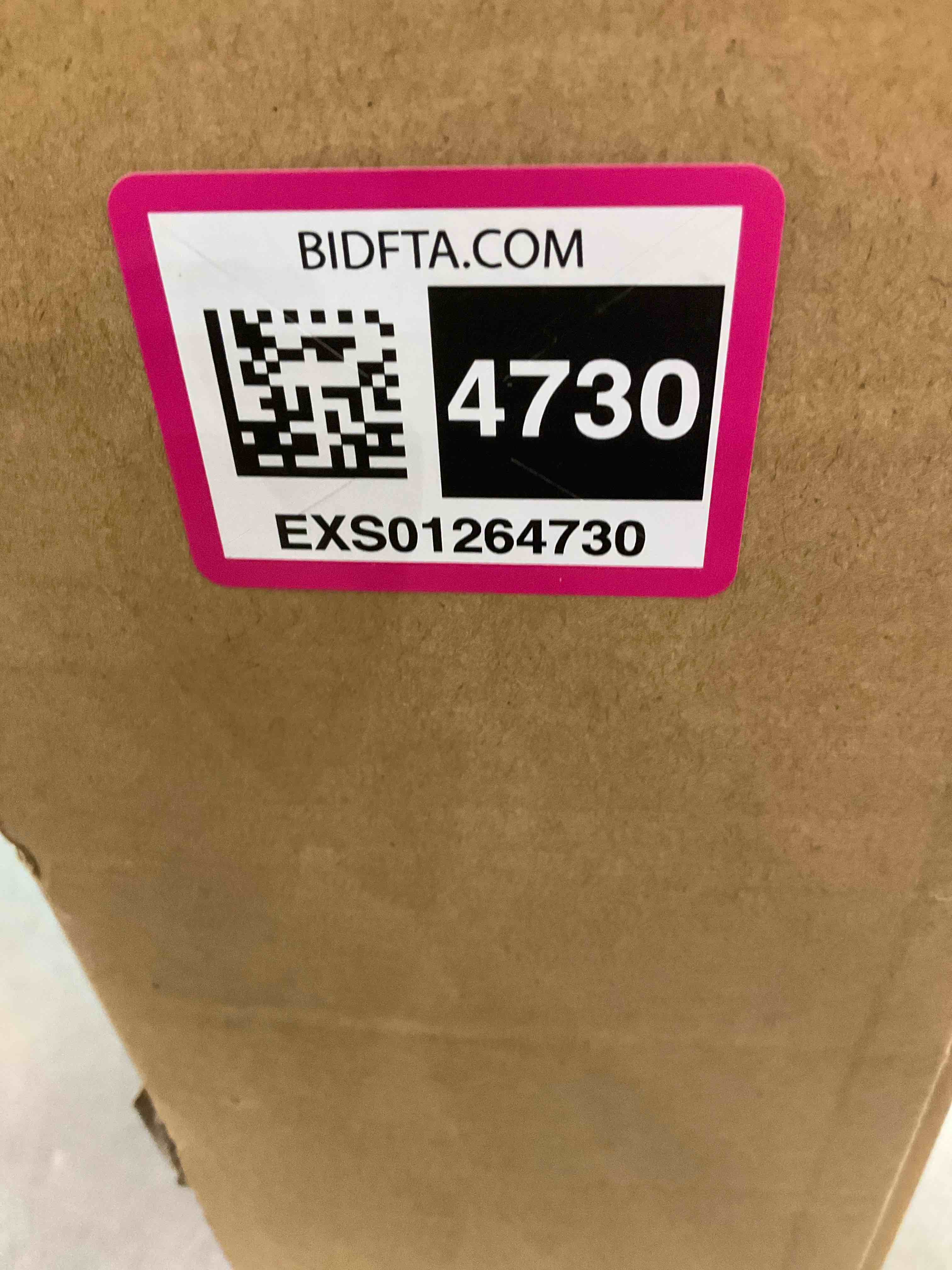 https://s3.amazonaws.com/lotting-images-prod/BargainHunt/EXS01264730_1711128858706.jpeg