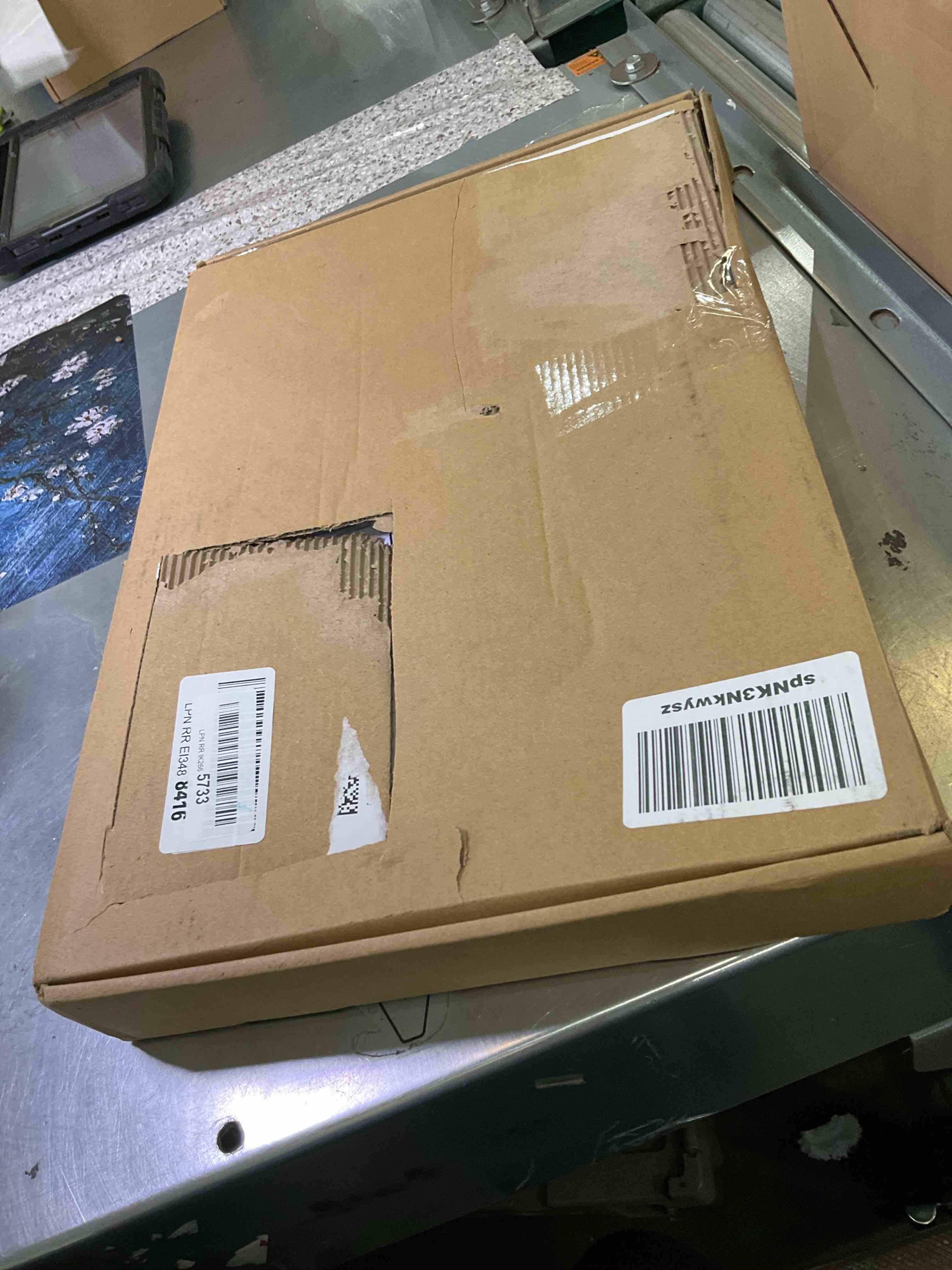 https://s3.amazonaws.com/lotting-images-prod/BargainHunt/EXS01265014_1709580576676.jpeg
