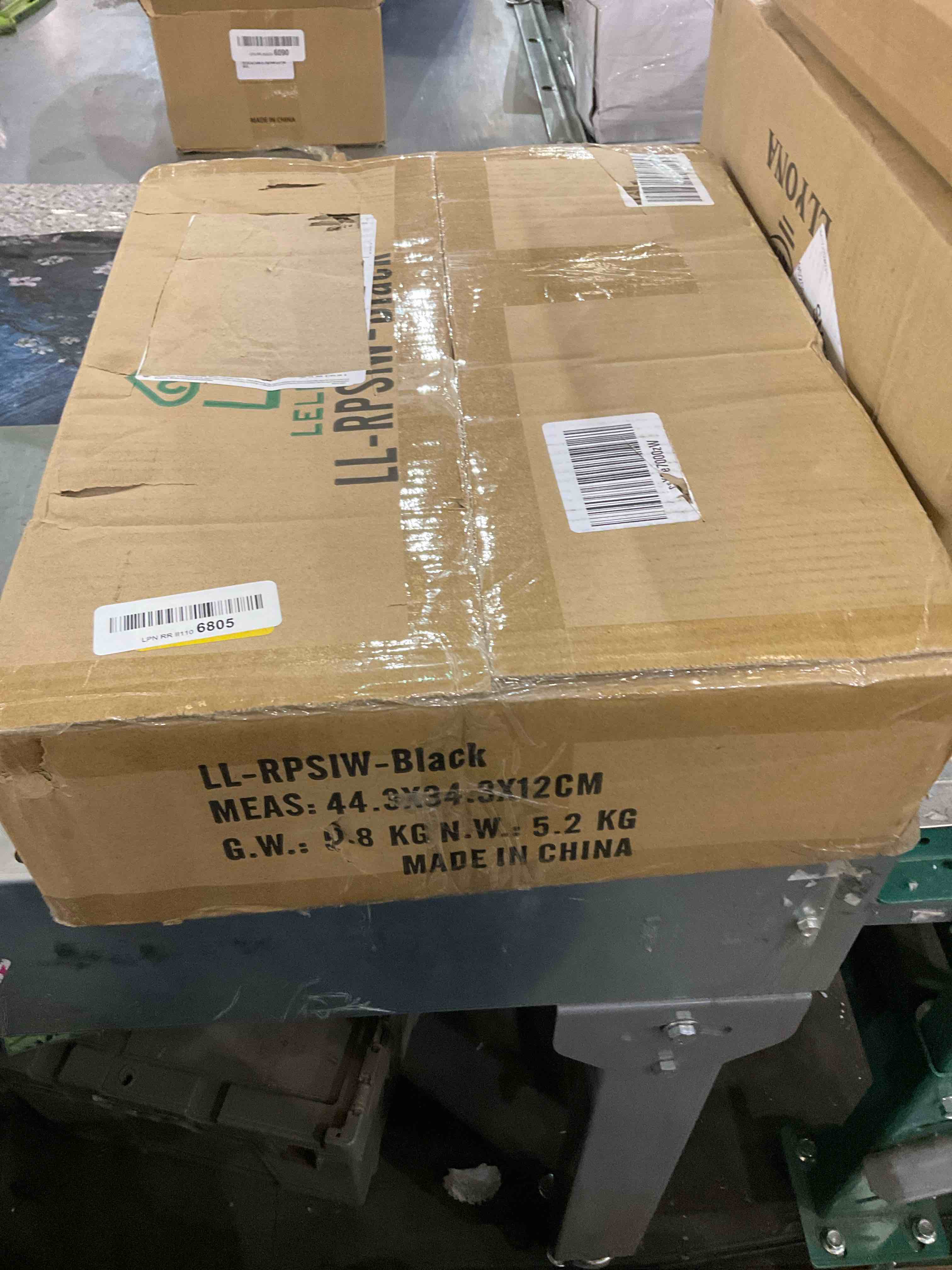https://s3.amazonaws.com/lotting-images-prod/BargainHunt/EXS01265021_1709581244689.jpeg