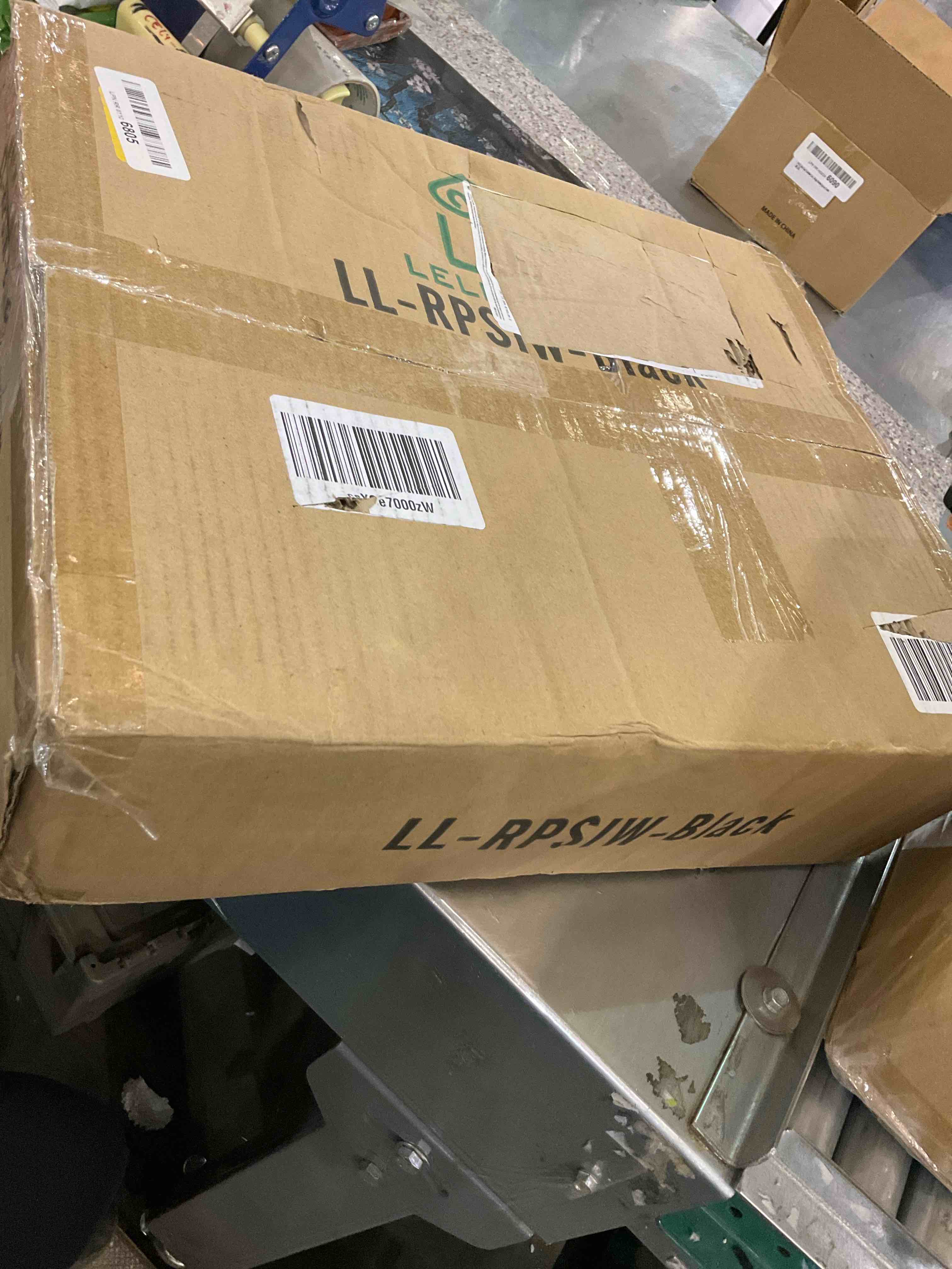 https://s3.amazonaws.com/lotting-images-prod/BargainHunt/EXS01265021_1709581249427.jpeg