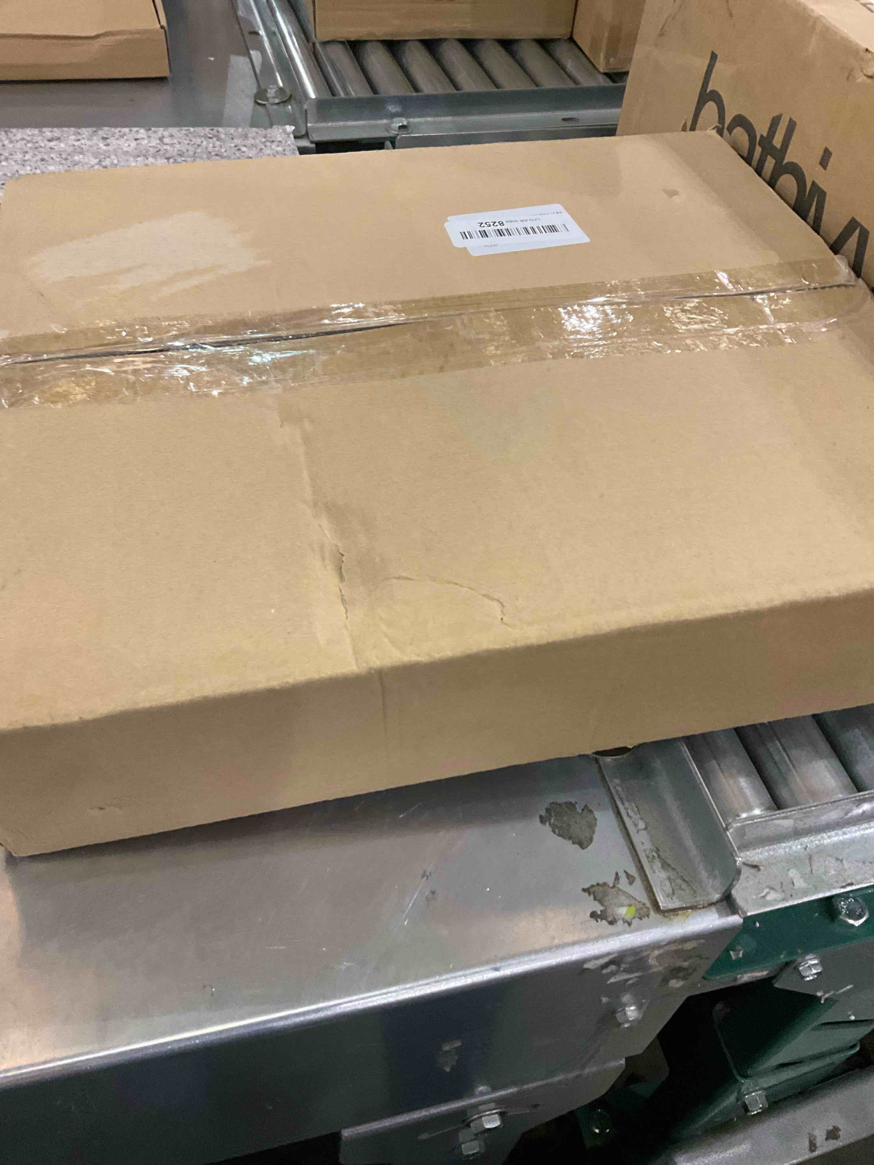 https://s3.amazonaws.com/lotting-images-prod/BargainHunt/EXS01265109_1709652526317.jpeg