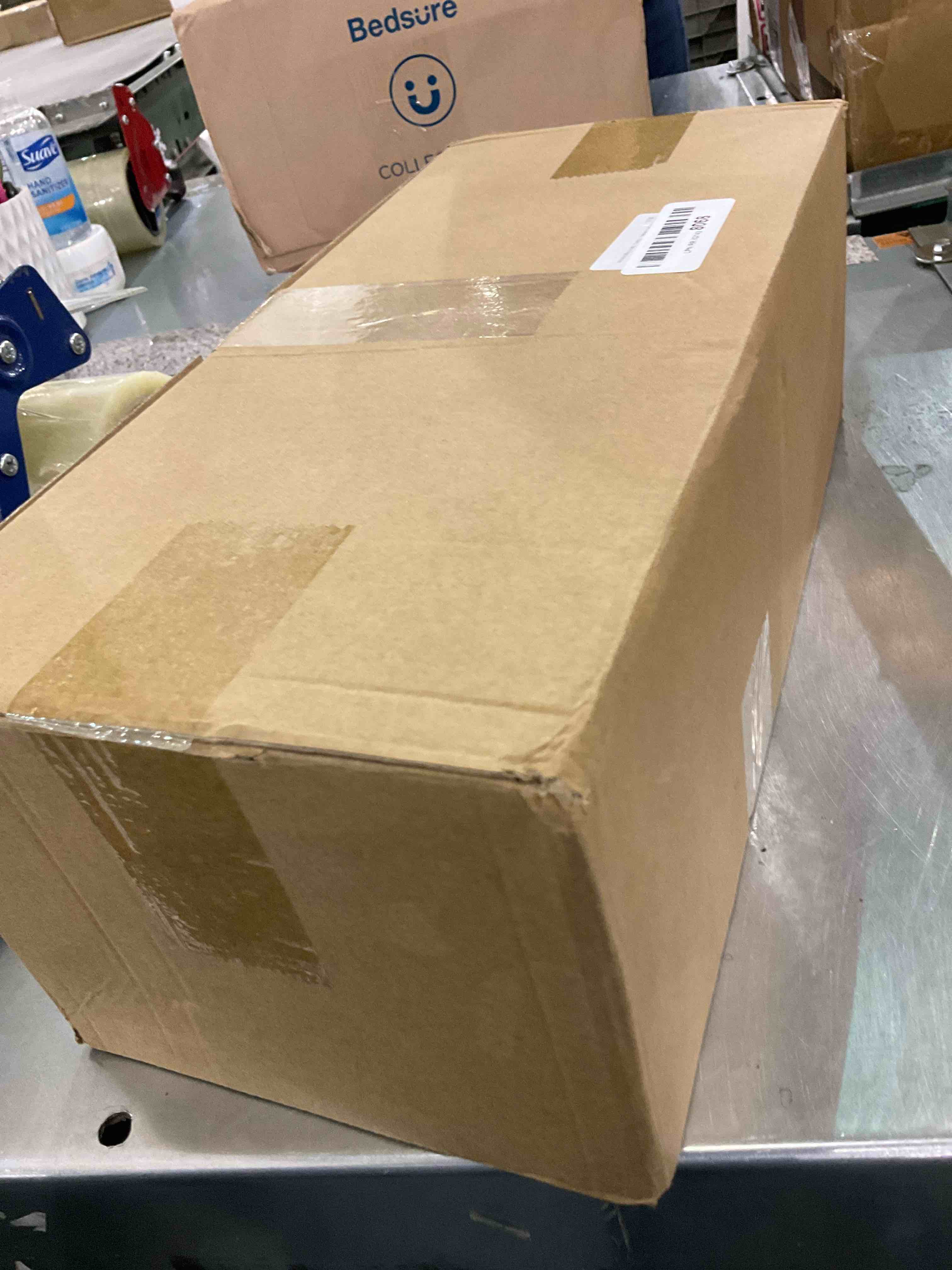 https://s3.amazonaws.com/lotting-images-prod/BargainHunt/EXS01265122_1709654409206.jpeg